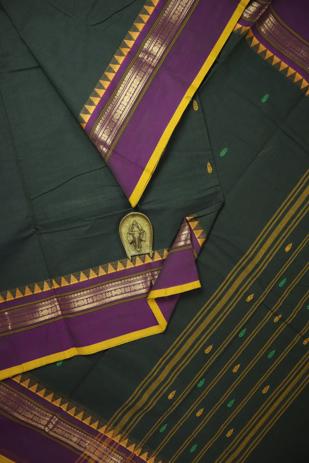dark-green-temple-grand-chettinad-saree-gc002358-a
