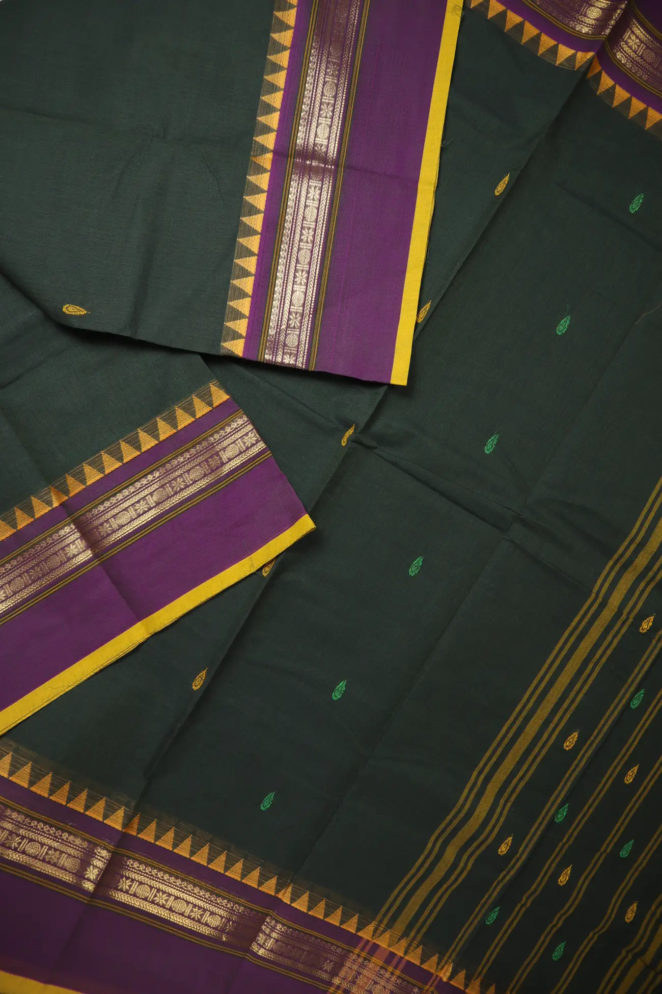 dark-green-temple-grand-chettinad-saree-gc002358-b
