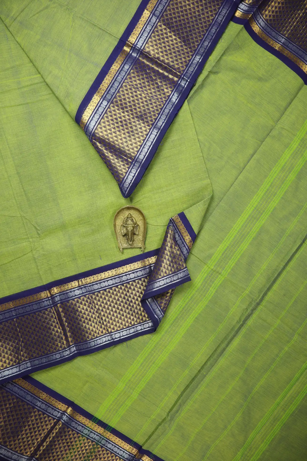 light-green-ruthratcham-grand-chettinad-saree-gc002417-a