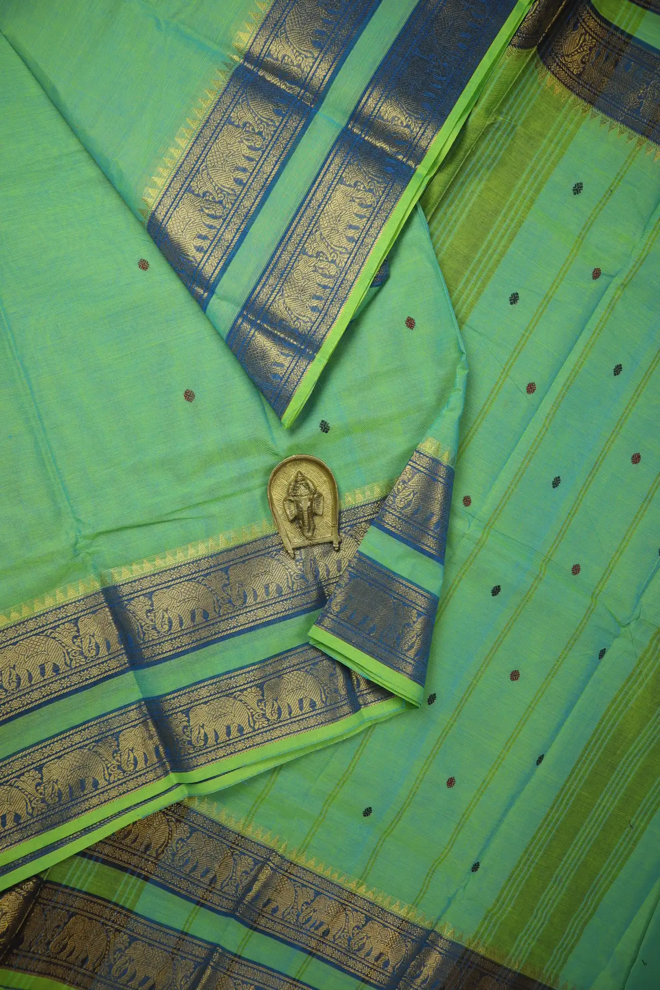 light-green-peacock-elephant-grand-chettinad-saree-gc002353-a