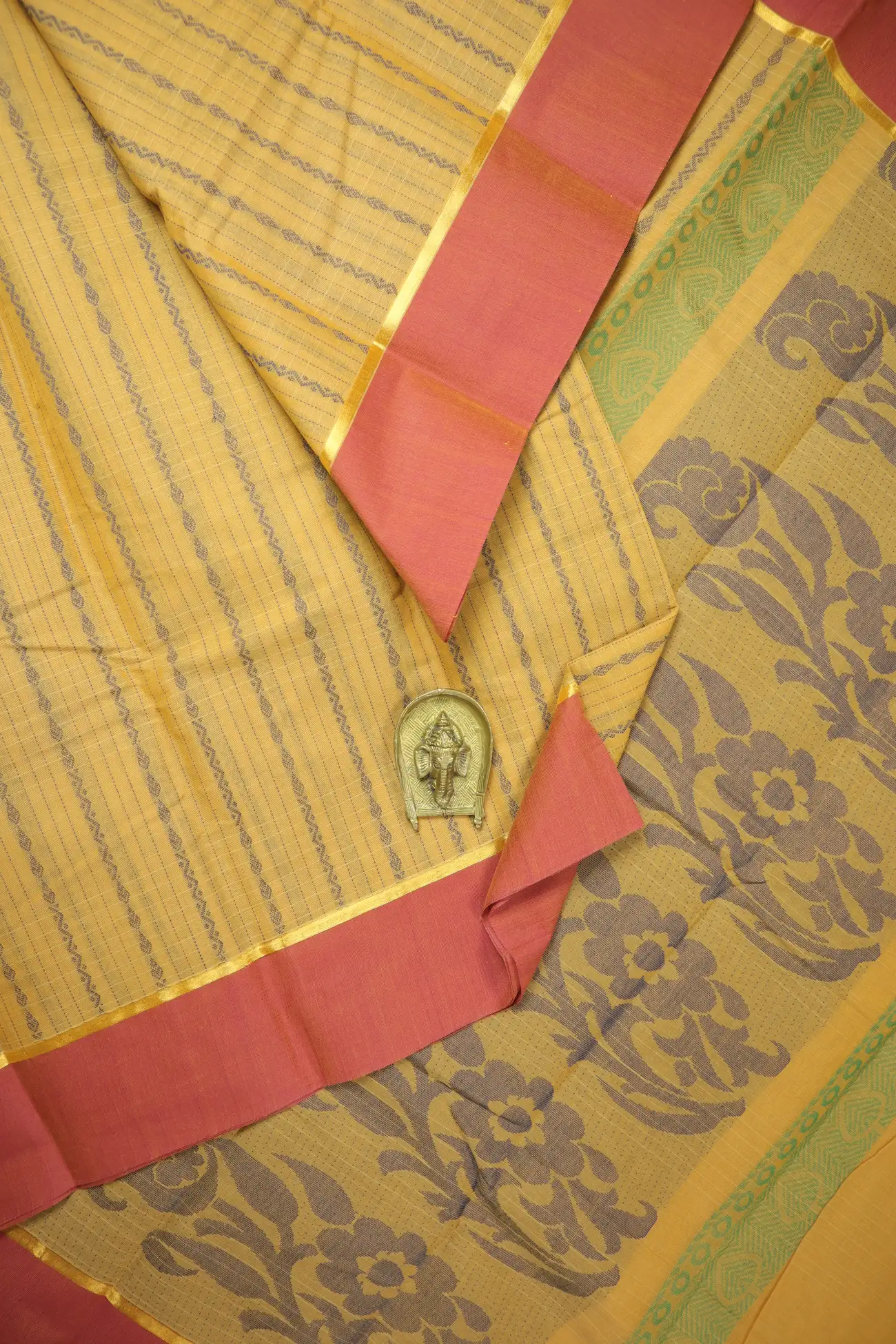 salmon-vertical-stripes-coimbatore-cotton-saree-cbe000391-a