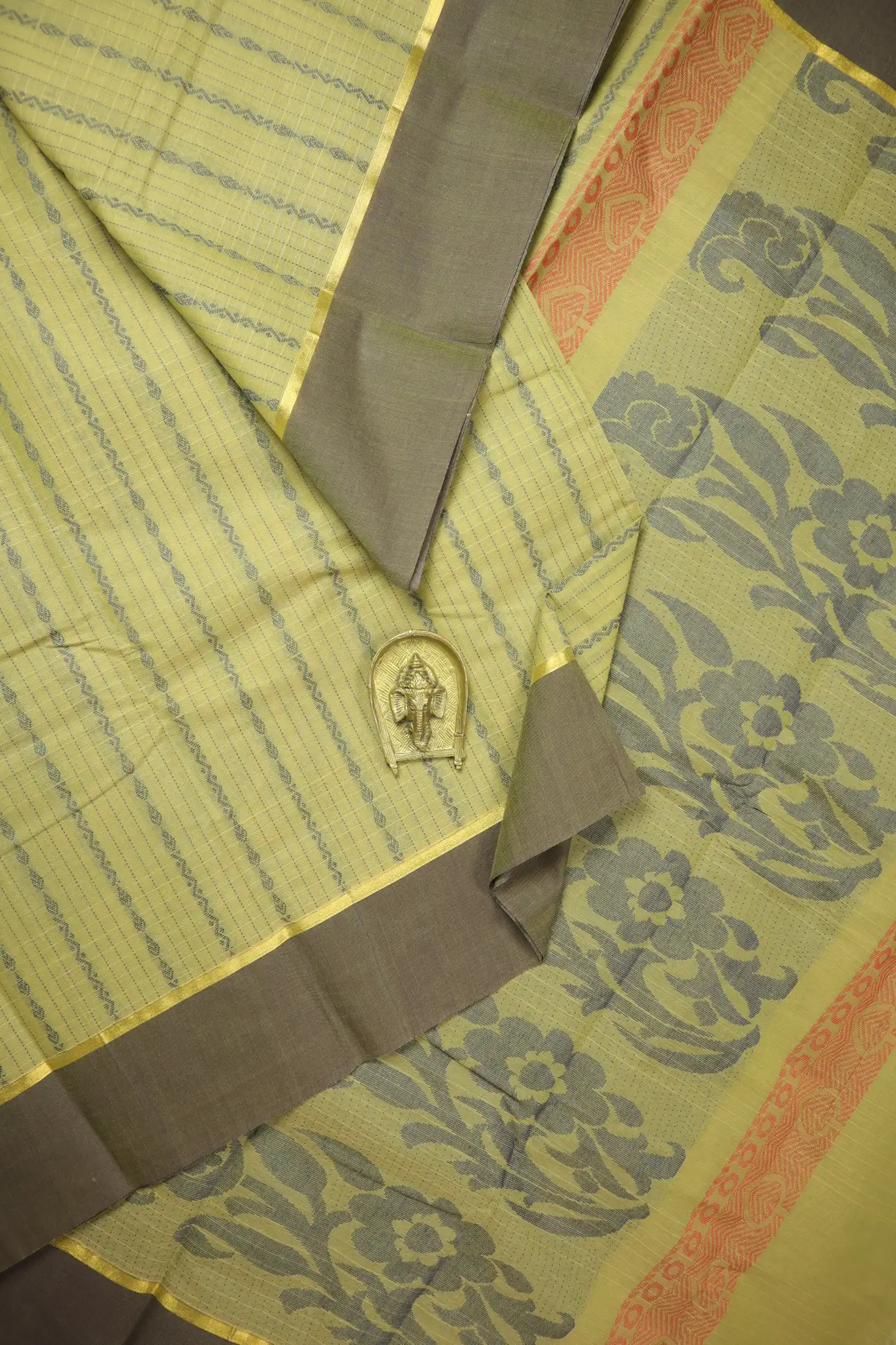 light-green-vertical-stripes-coimbatore-cotton-saree-cbe000388-a