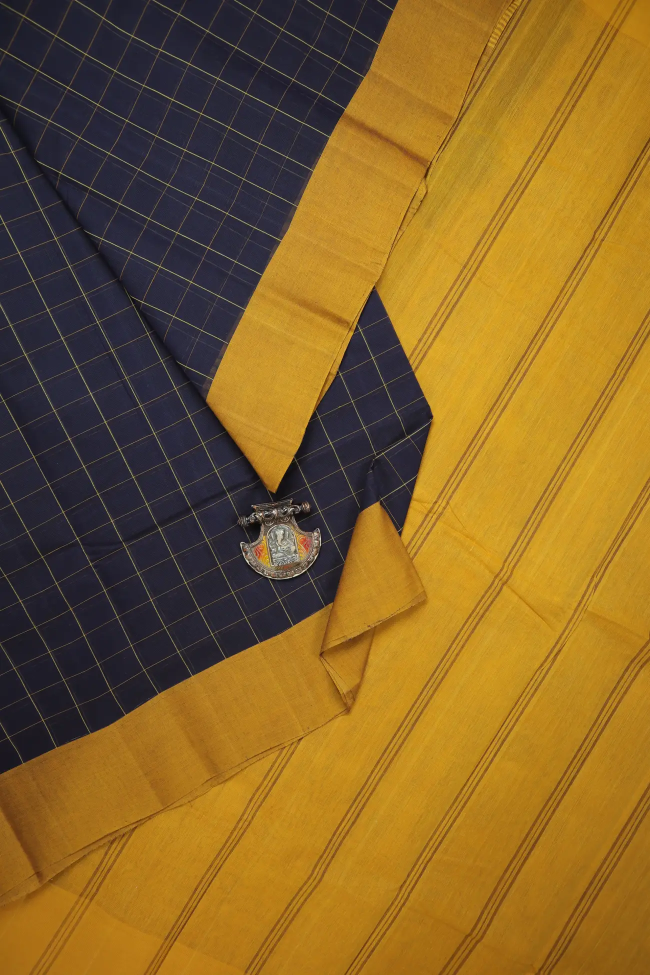 blue-checked-coimbatore-cotton-saree-cbe000403-a