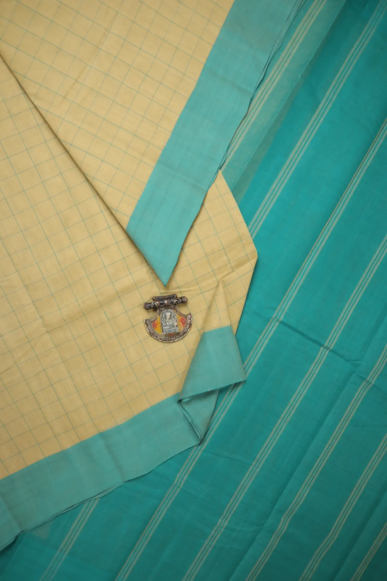 wheat-checked-coimbatore-cotton-saree-cbe000399-a