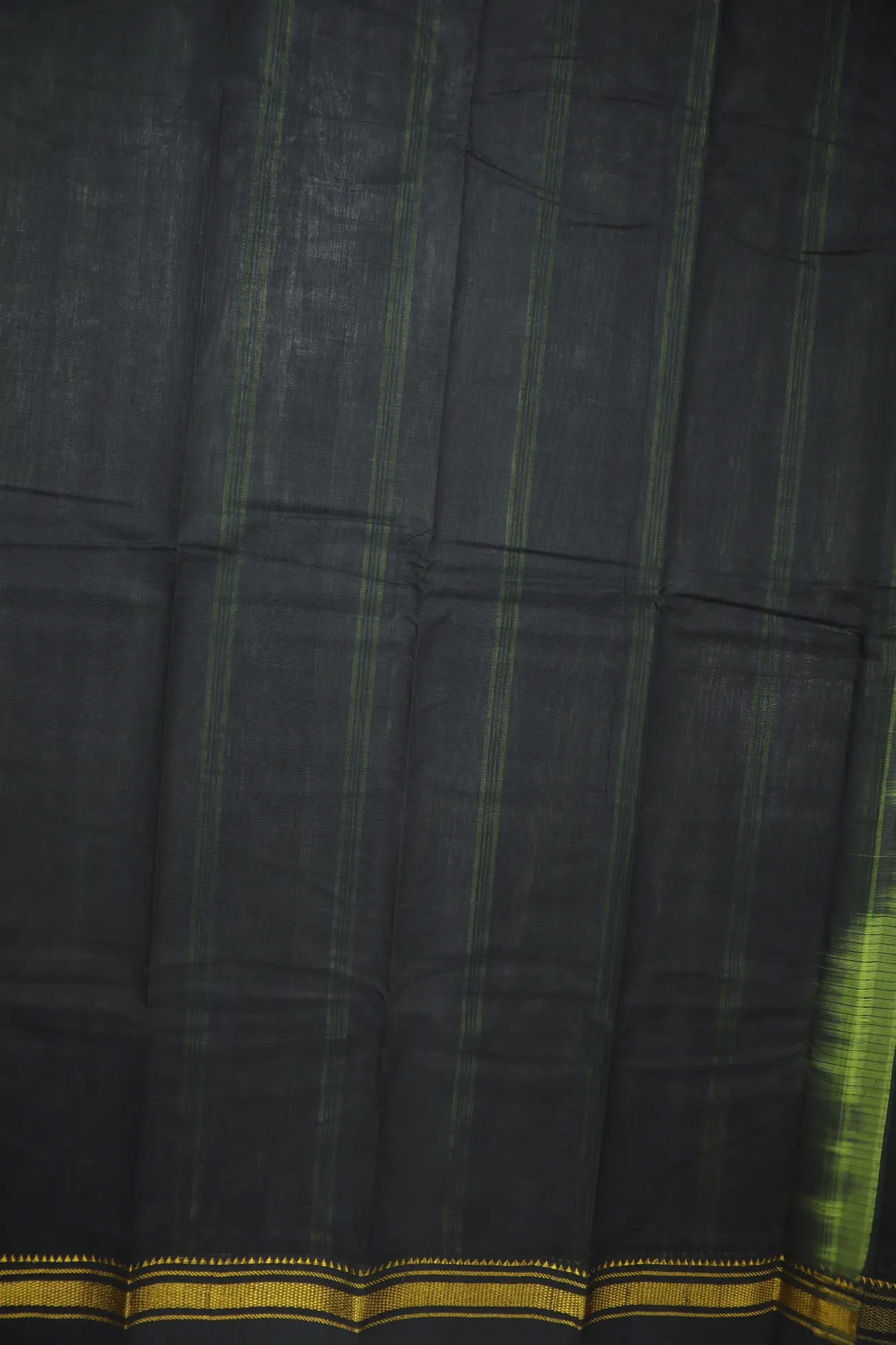 green-horizontal-stripes-coimbatore-cotton-saree-cbe000438-d