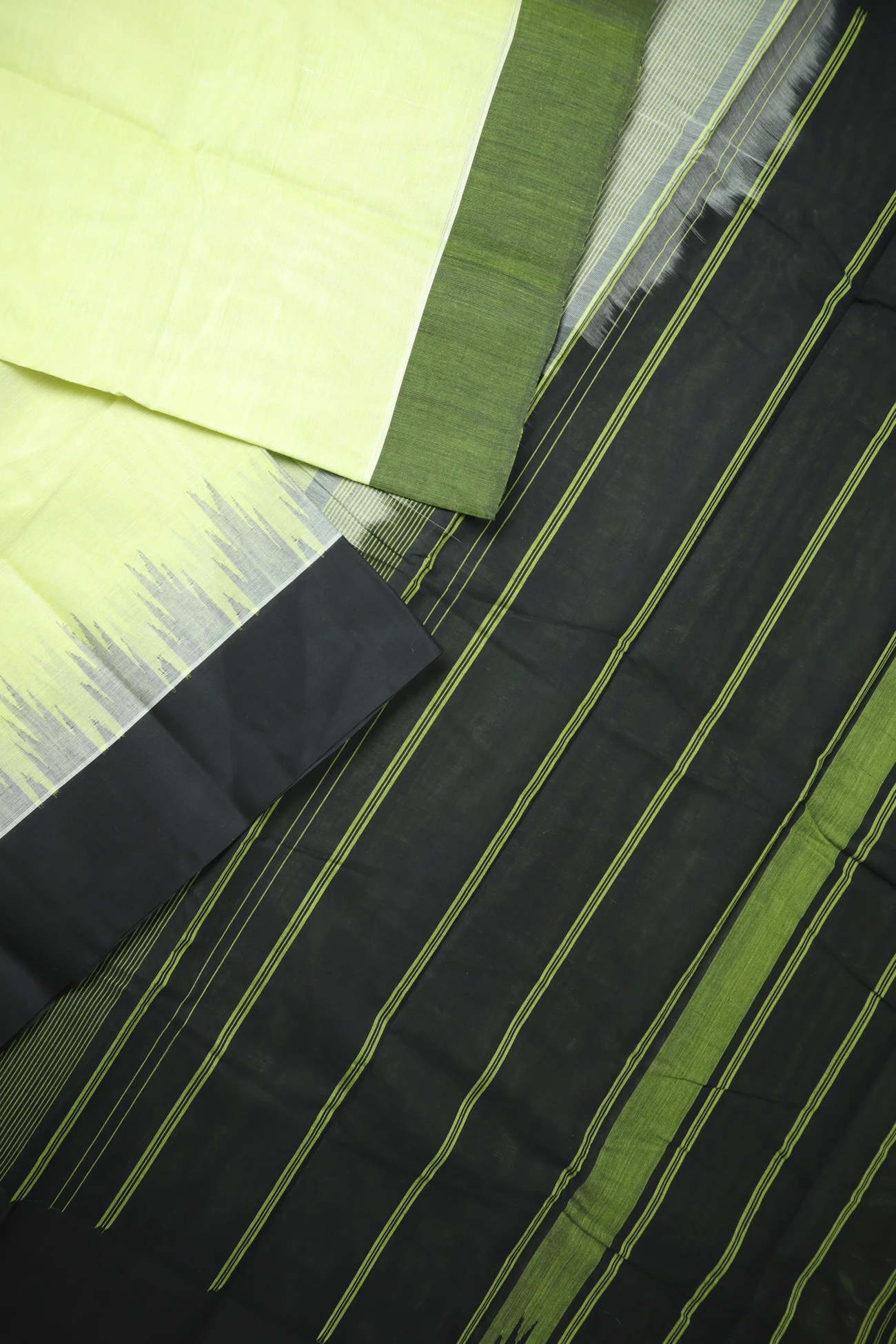 pista-green-thalampoo-reku-coimbatore-cotton-saree-cbe000453-b