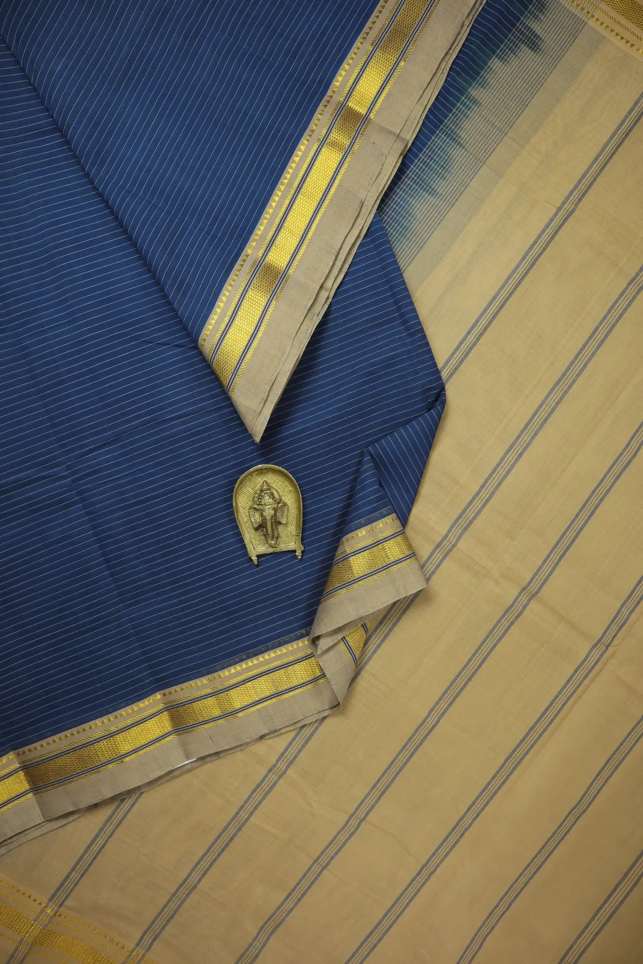 navy-horizontal-stripes-coimbatore-cotton-saree-cbe000432-a