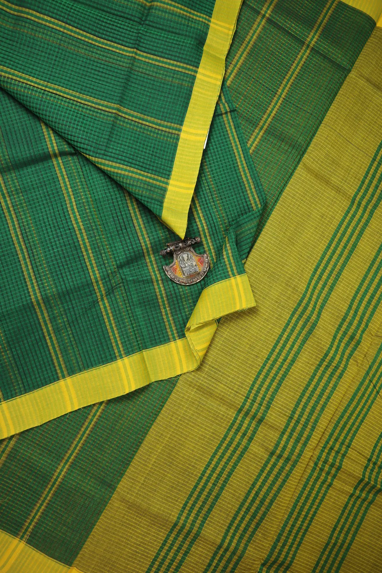 dark-green-vertical-stripes-mangalagiri-saree-ml002785-a