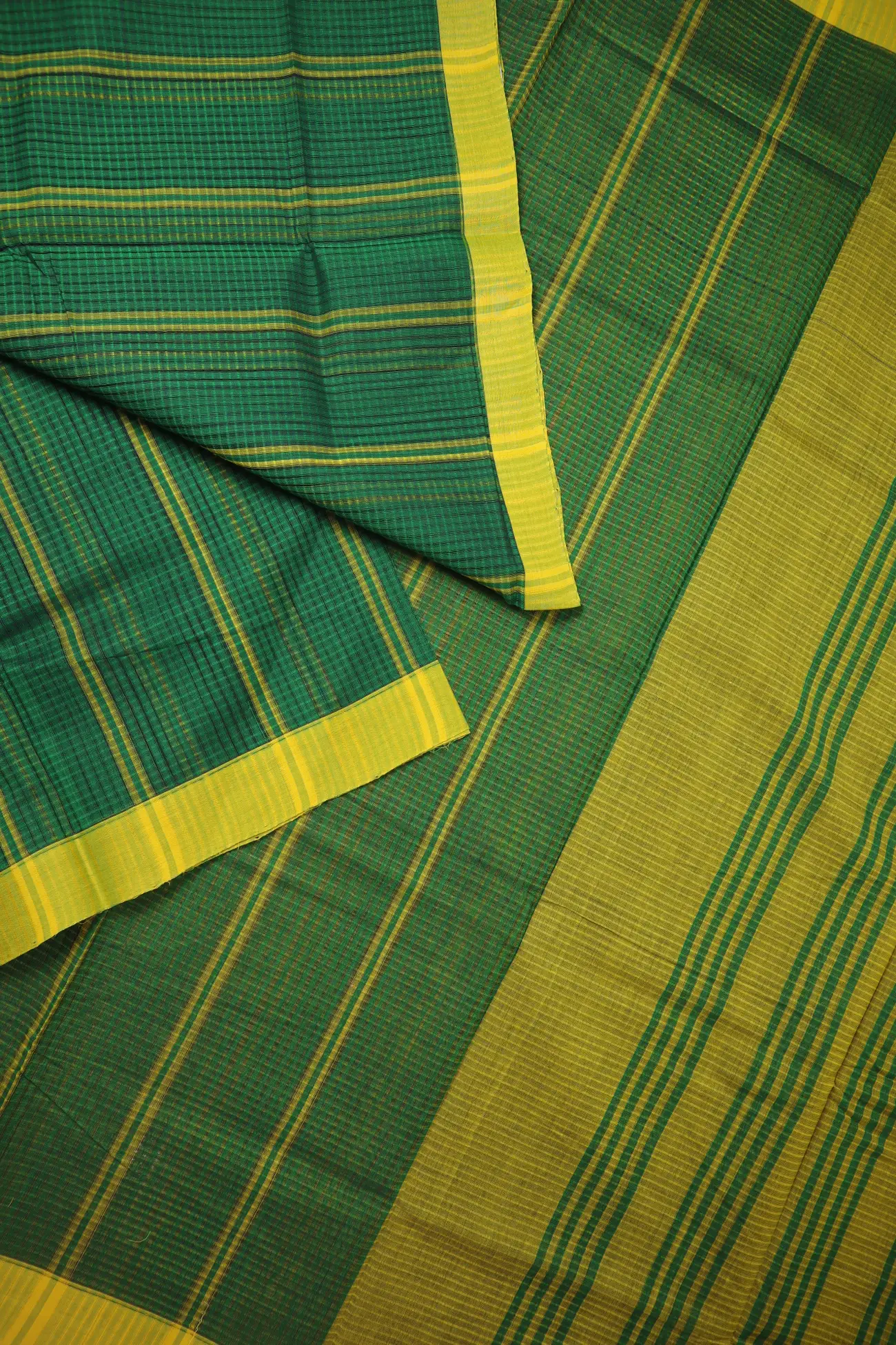 dark-green-vertical-stripes-mangalagiri-saree-ml002785-b