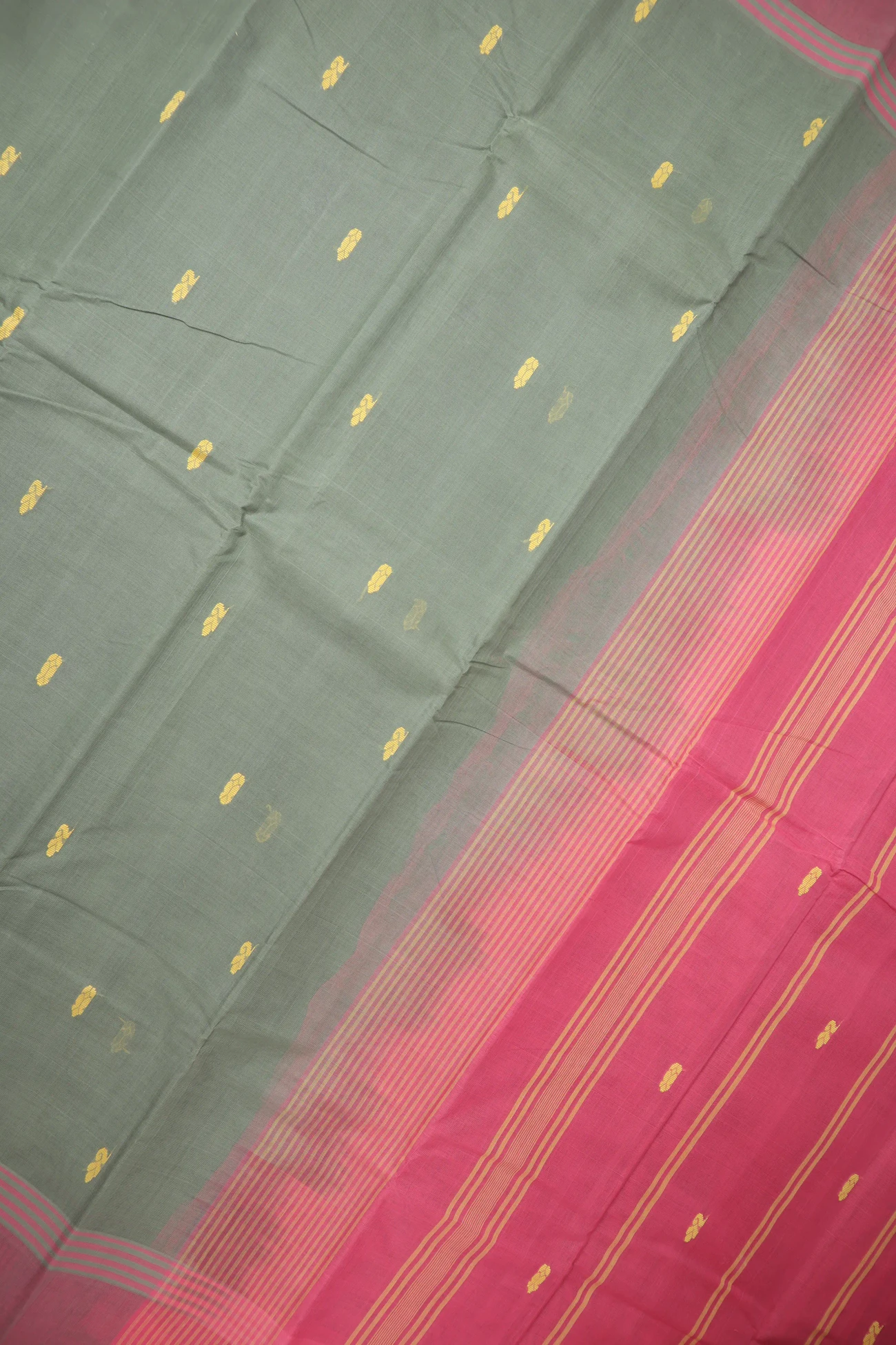 light-gray-buttas-coimbatore-cotton-saree-cbe000426-c