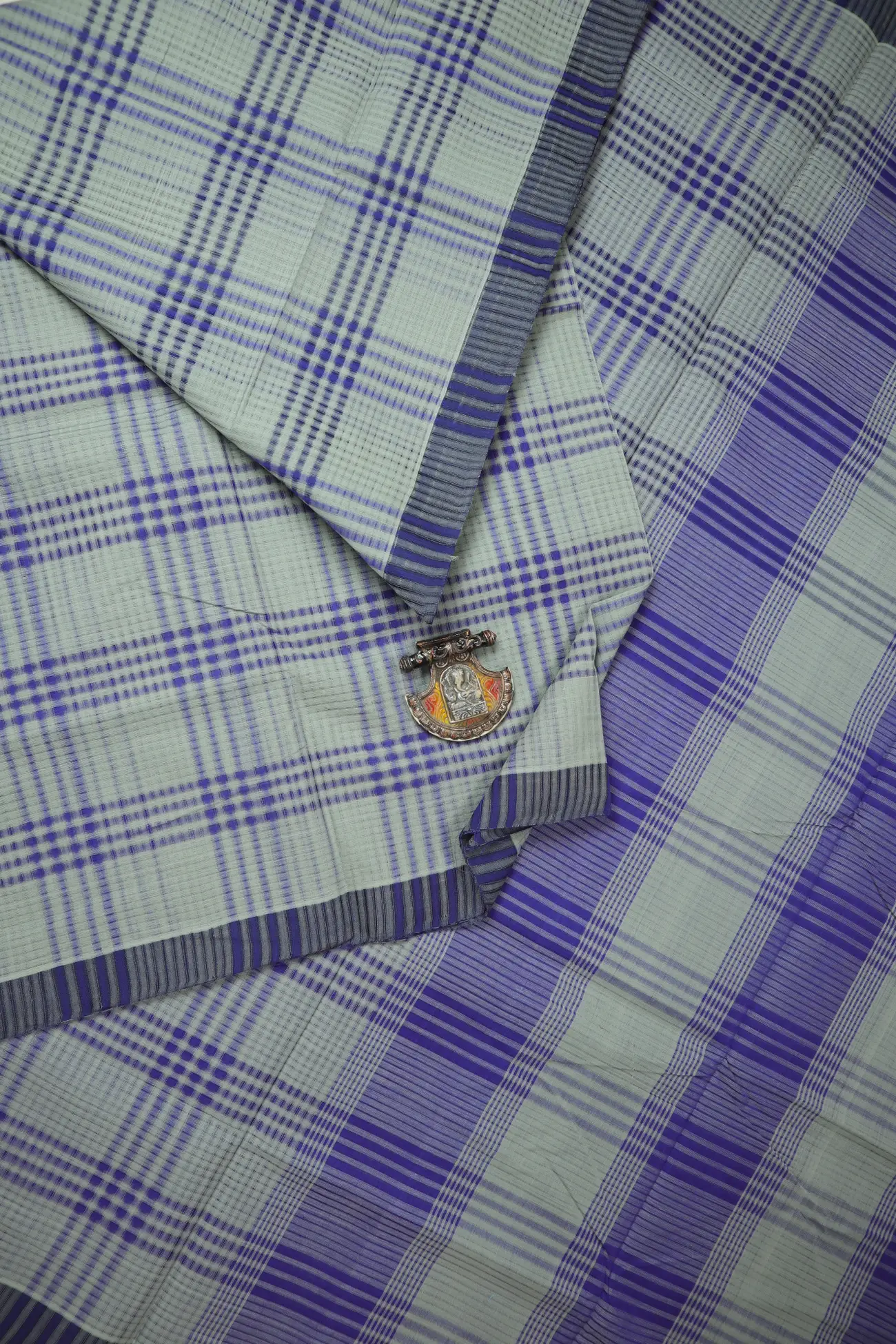 gray-checked-mangalagiri-saree-ml002782-a