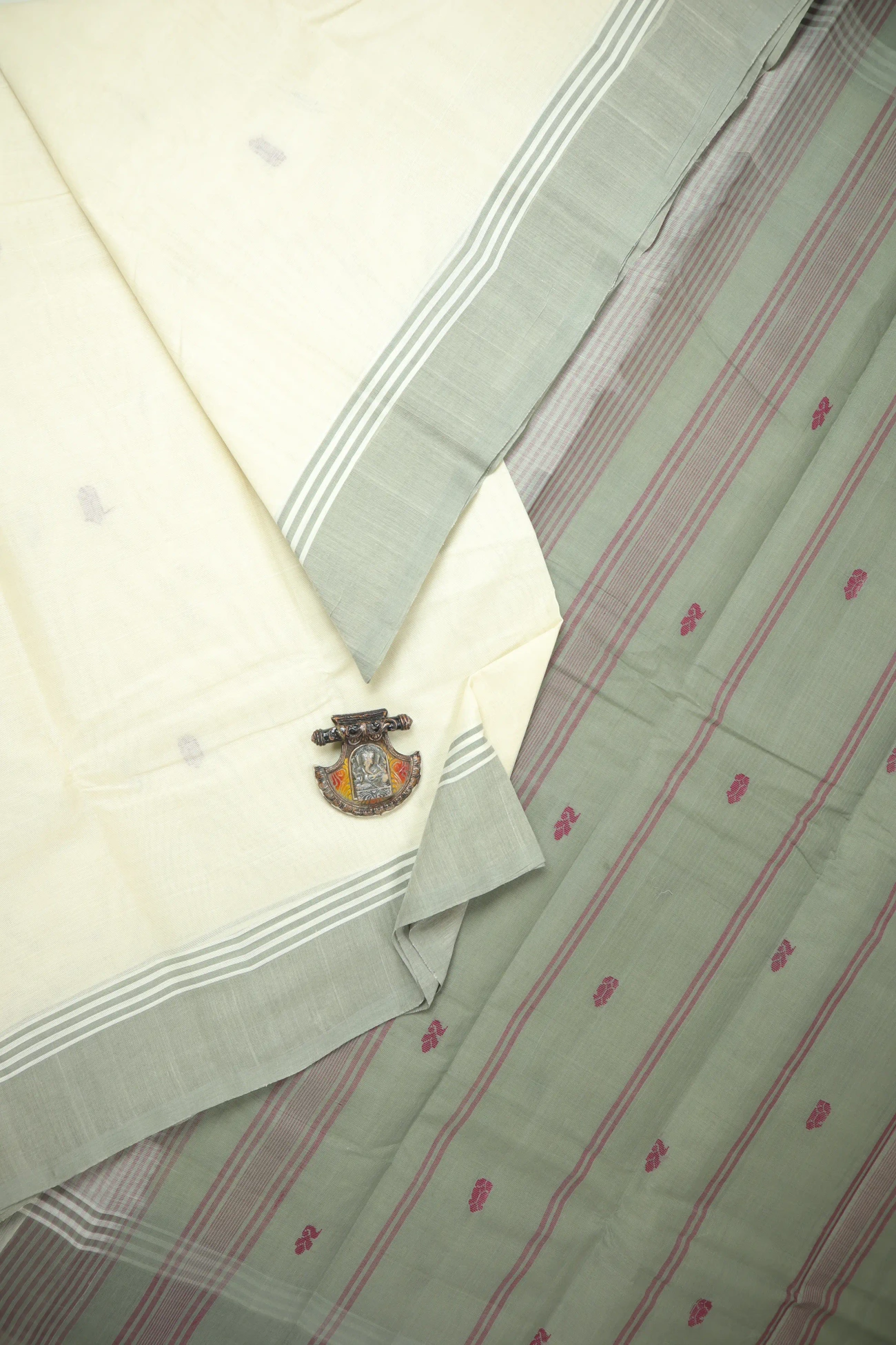 off-white-buttas-coimbatore-cotton-saree-cbe000406-a