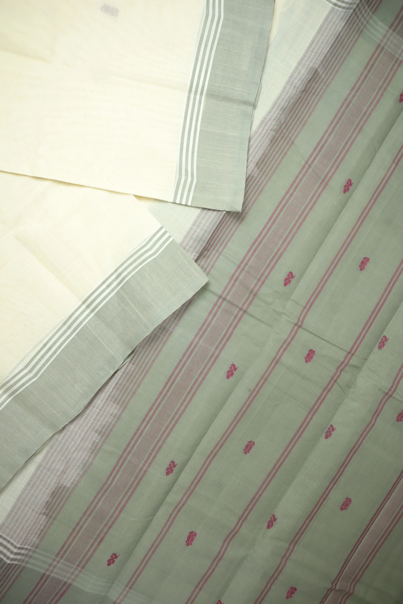 off-white-buttas-coimbatore-cotton-saree-cbe000406-c