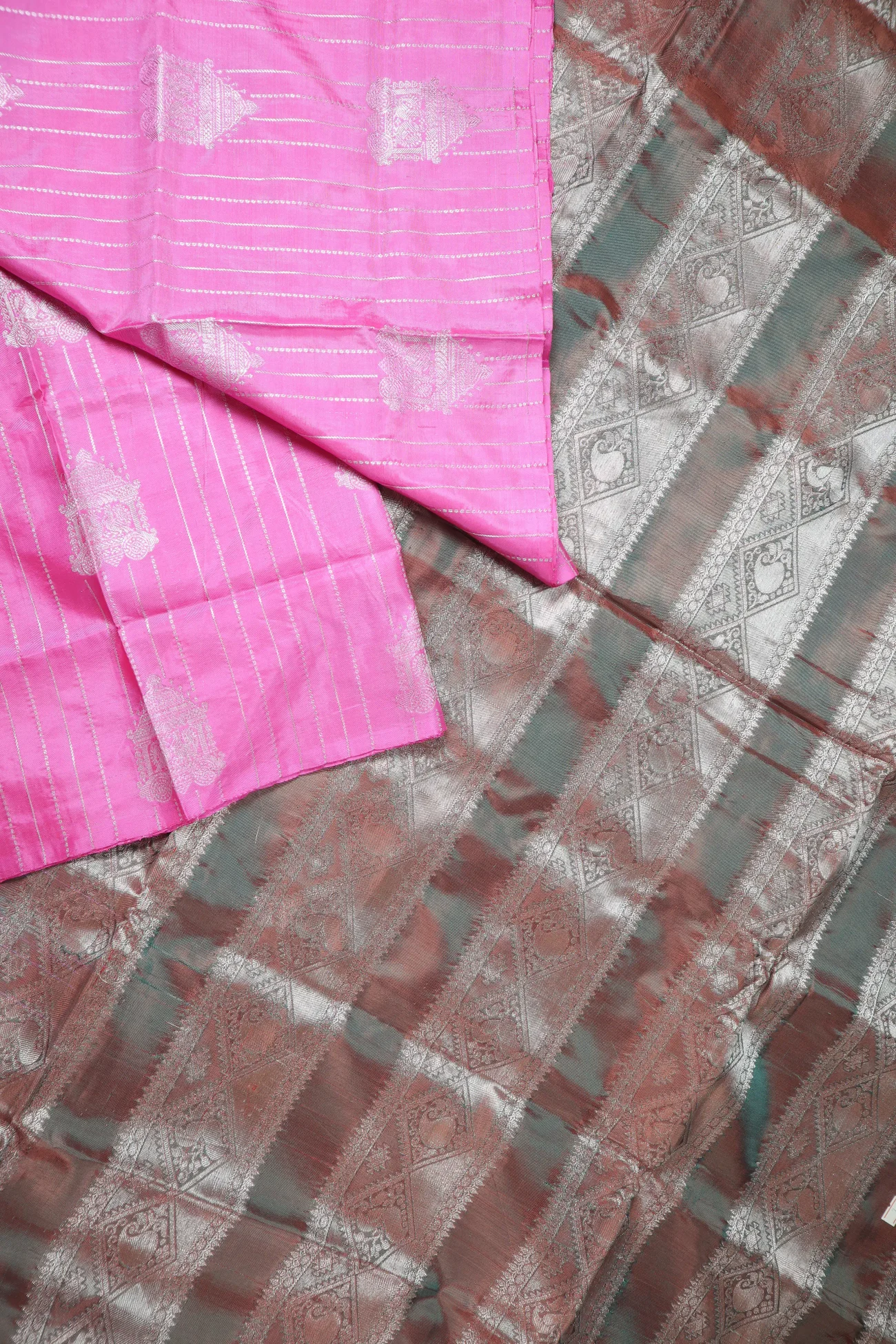 pink-chariot-banana-pith-saree-bps000569-b