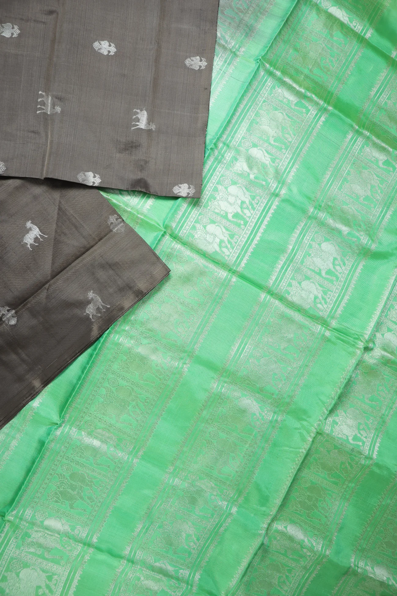 brown-deer-banana-pith-saree-bps000570-b