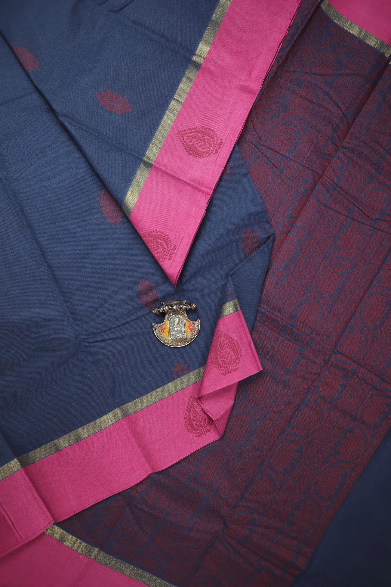 navy-flower-coimbatore-cotton-saree-cbe000378-a