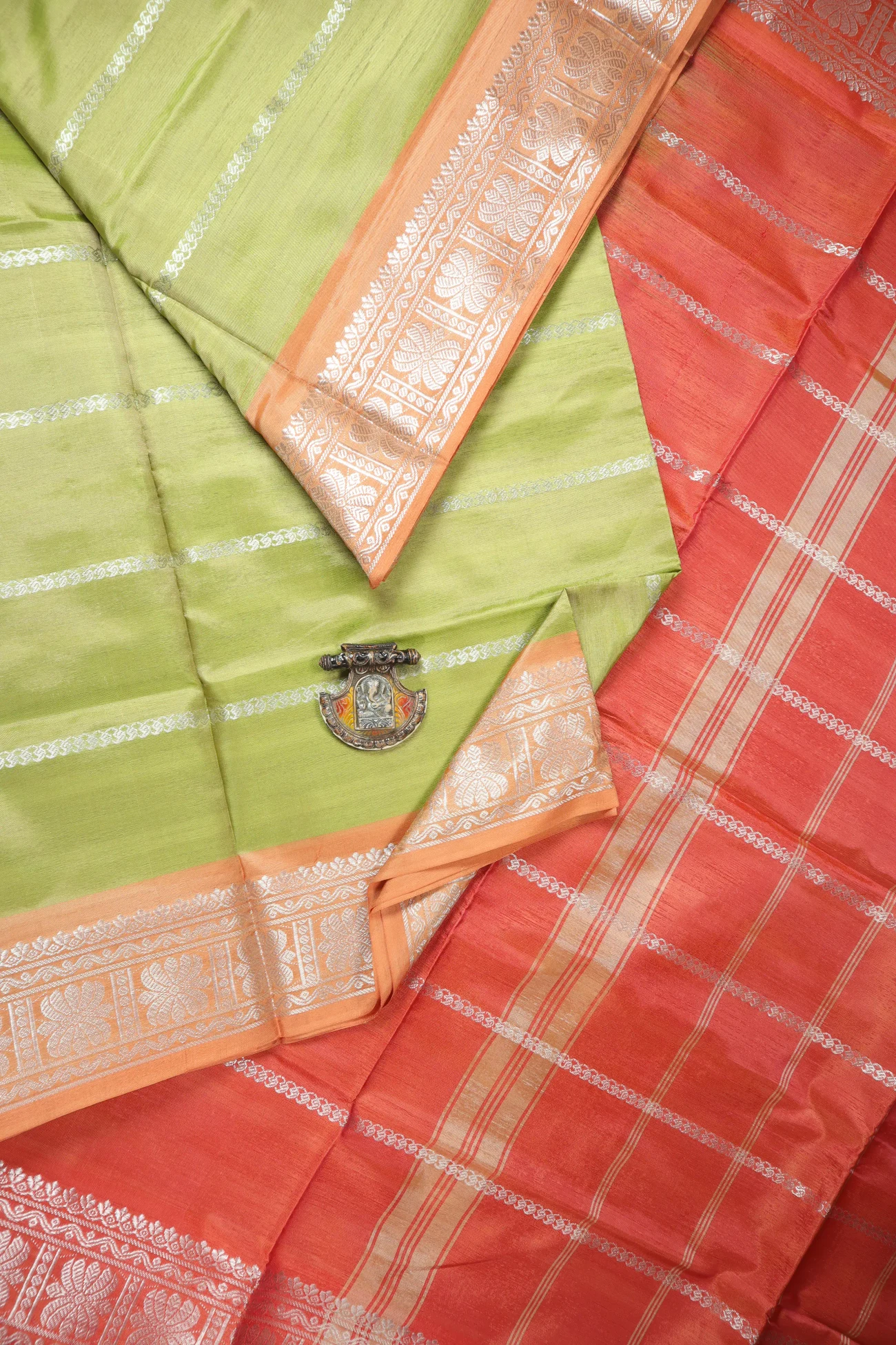 olive-veldhari-banana-pith-saree-bps000543-a
