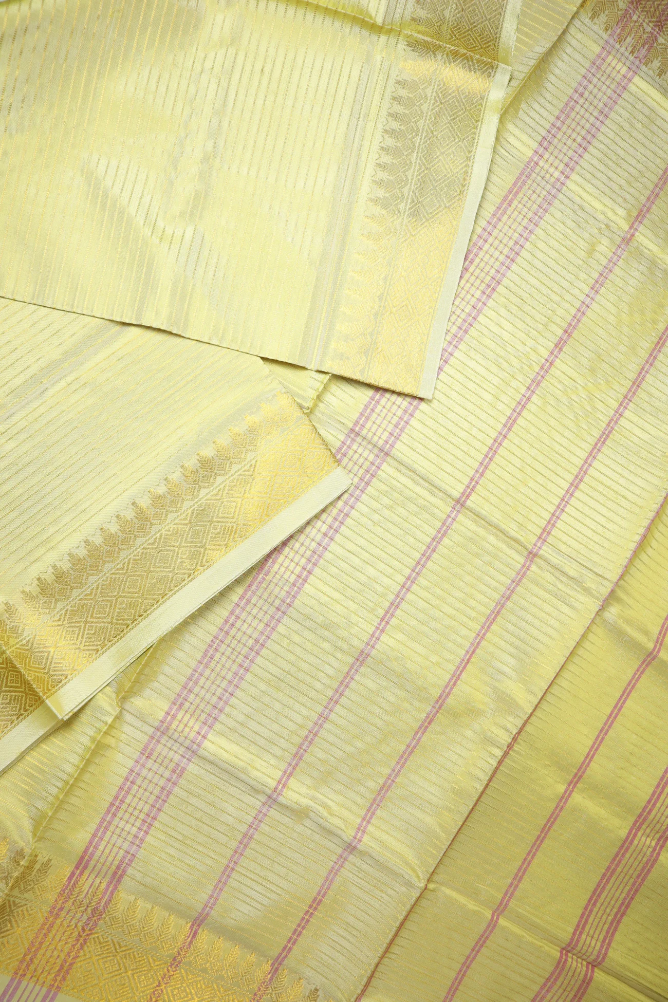 wheat-vaira-oosi-diamond-needle-banana-pith-saree-bps000540-b