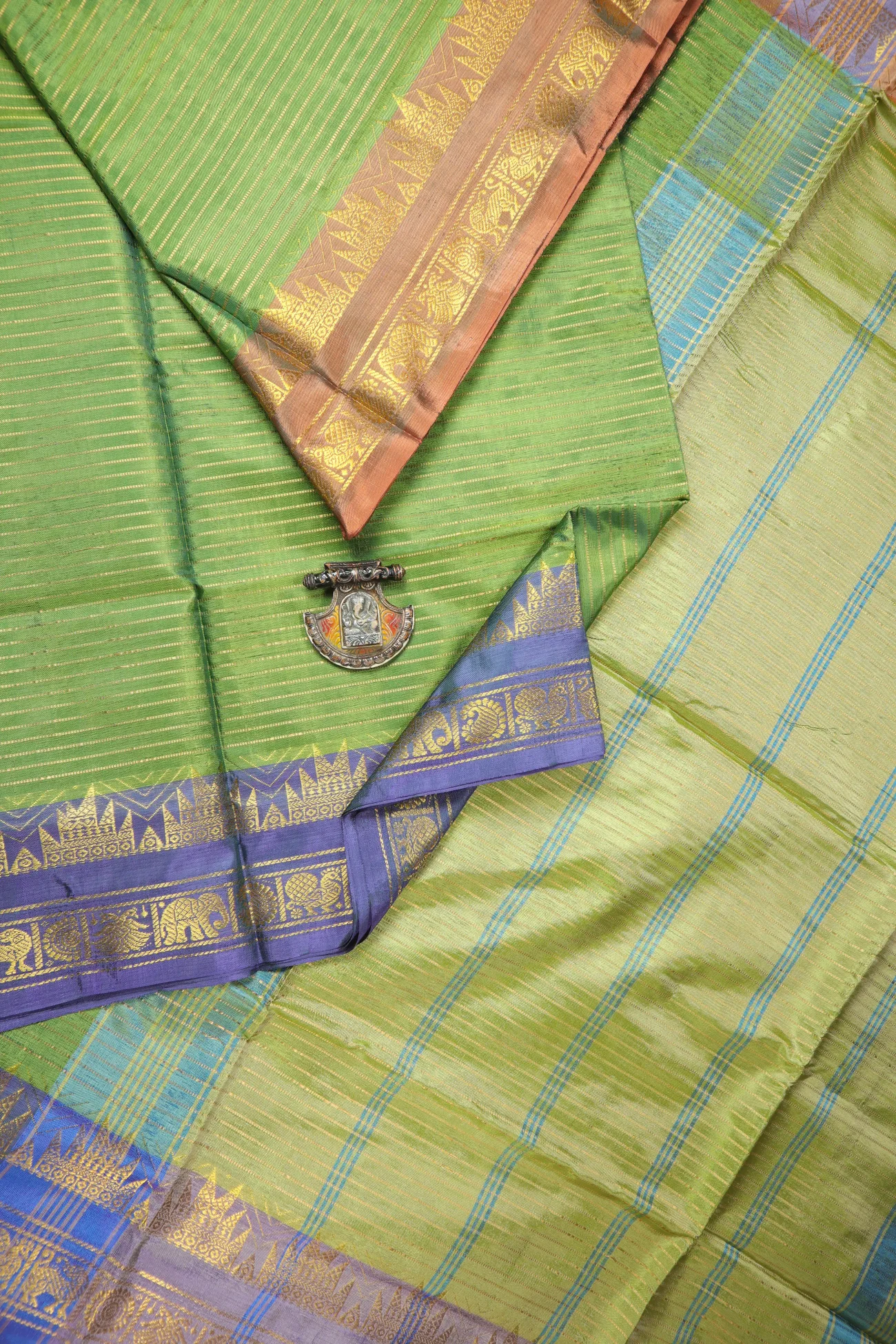 green-vaira-oosi-diamond-needle-banana-pith-saree-bps000542-a