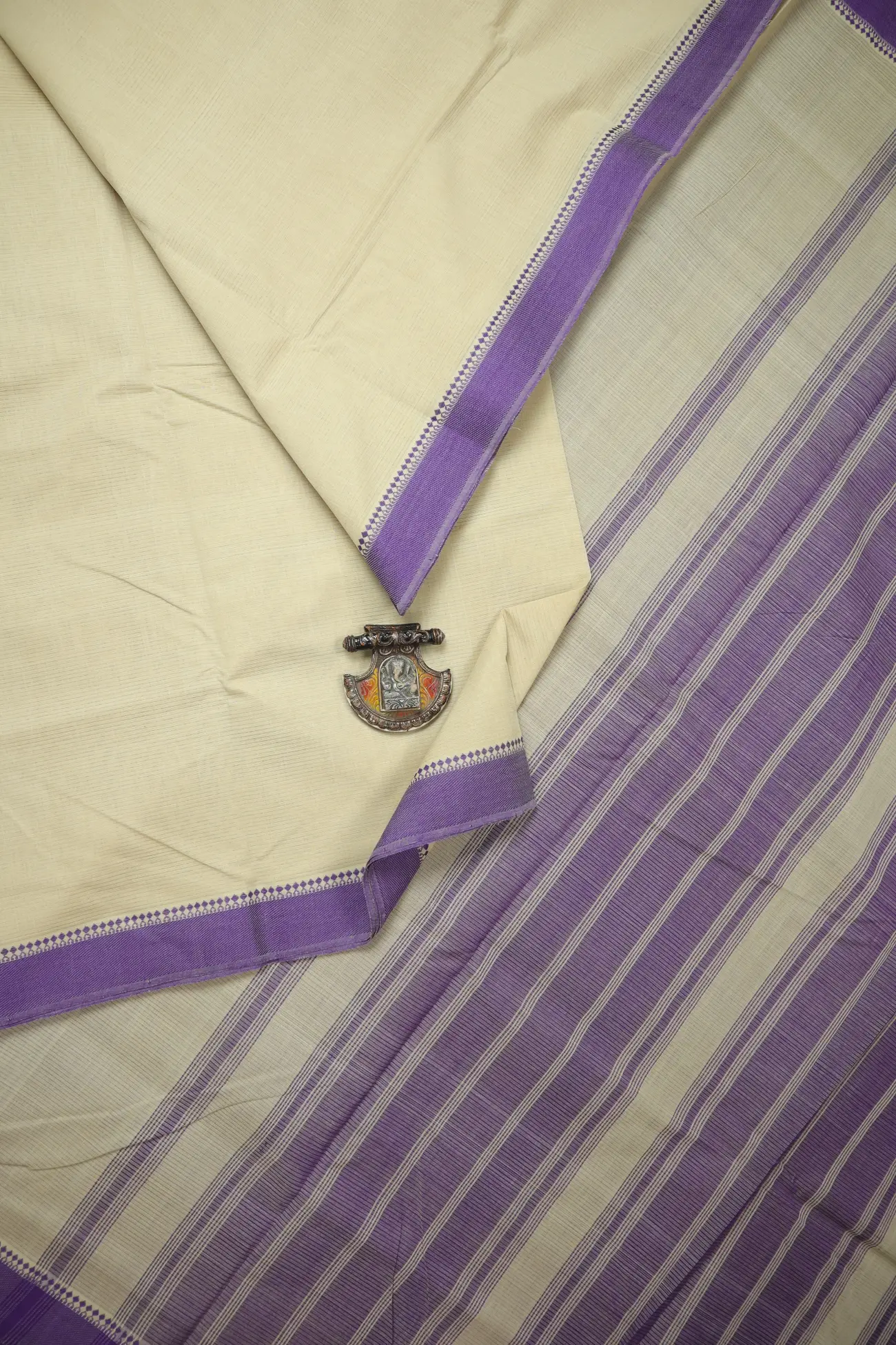 off-white-plain-mangalagiri-saree-ml002816-a