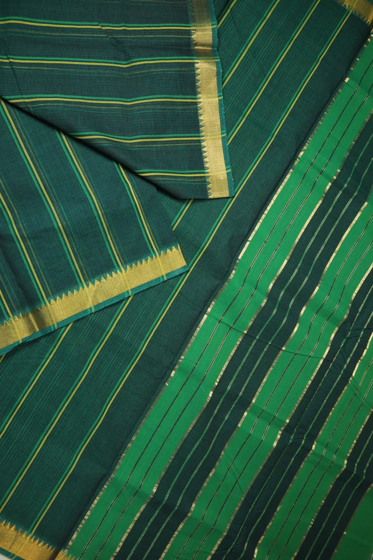 dark-green-bavanji-border-mangalagiri-saree-ml002847-b