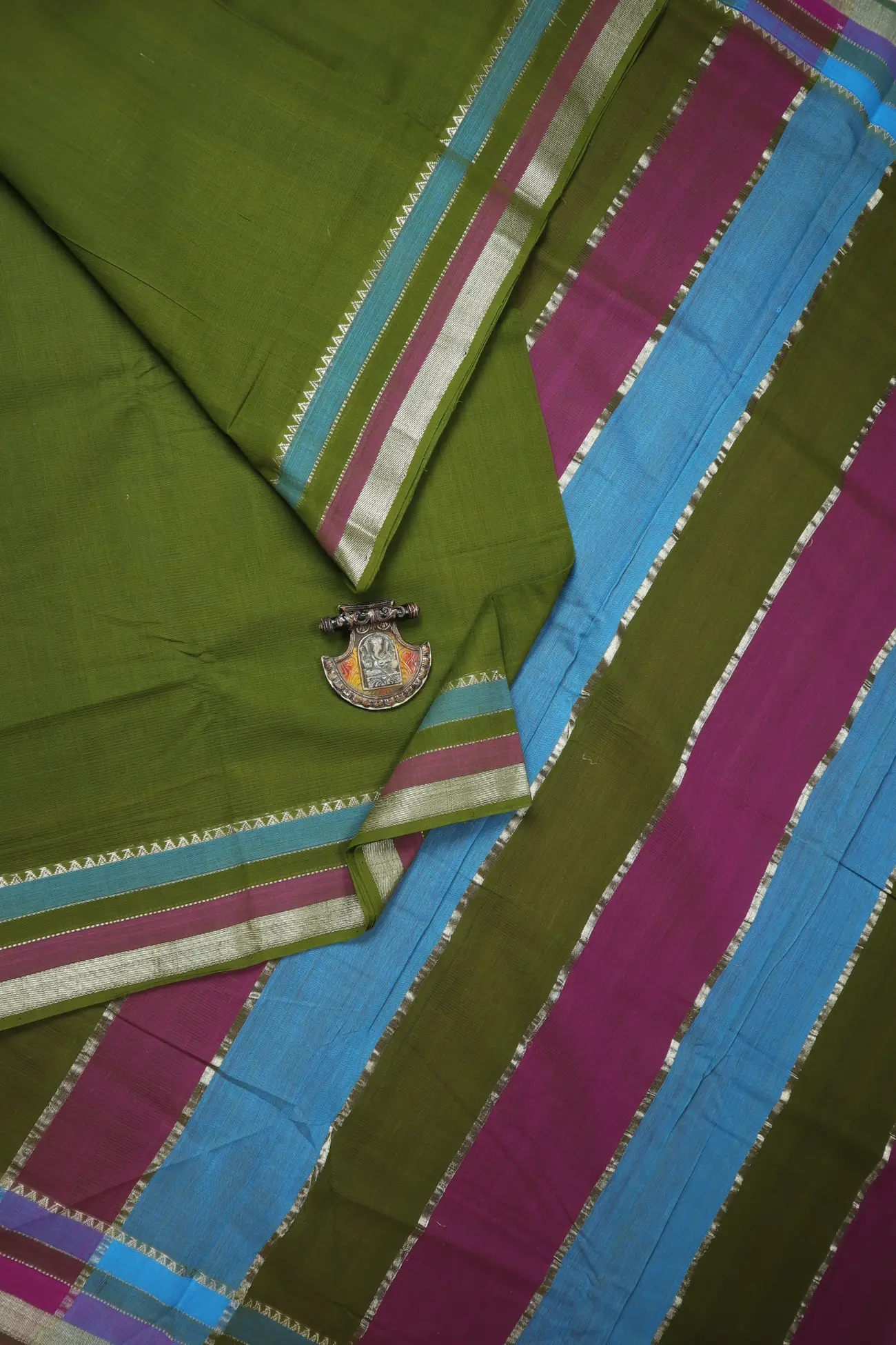 olive-rettai-pettu-mangalagiri-saree-ml002831-a