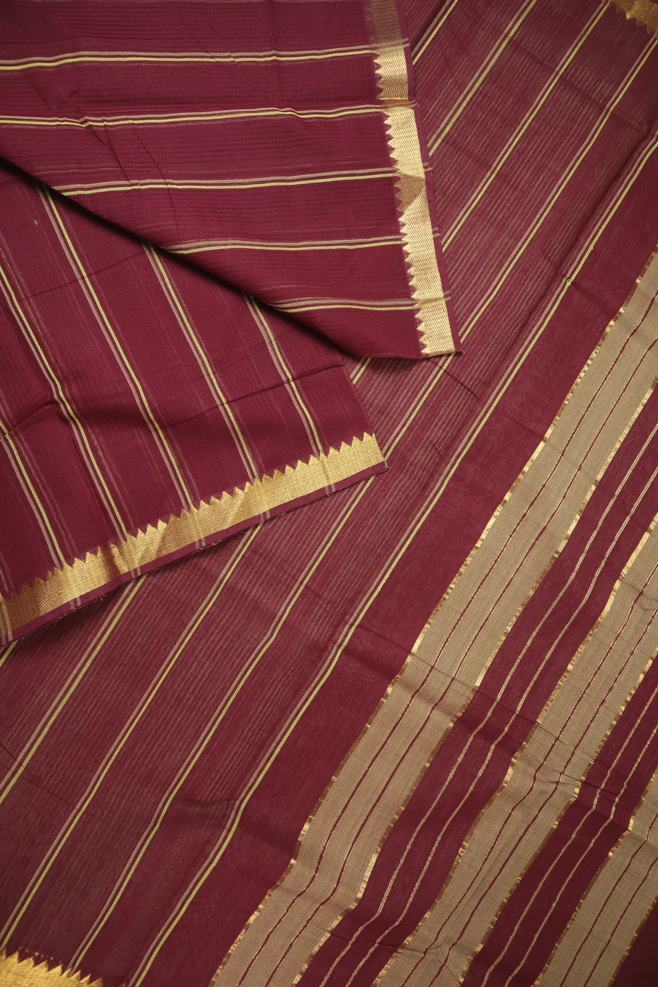maroon-vertical-stripes-mangalagiri-saree-ml002846-b