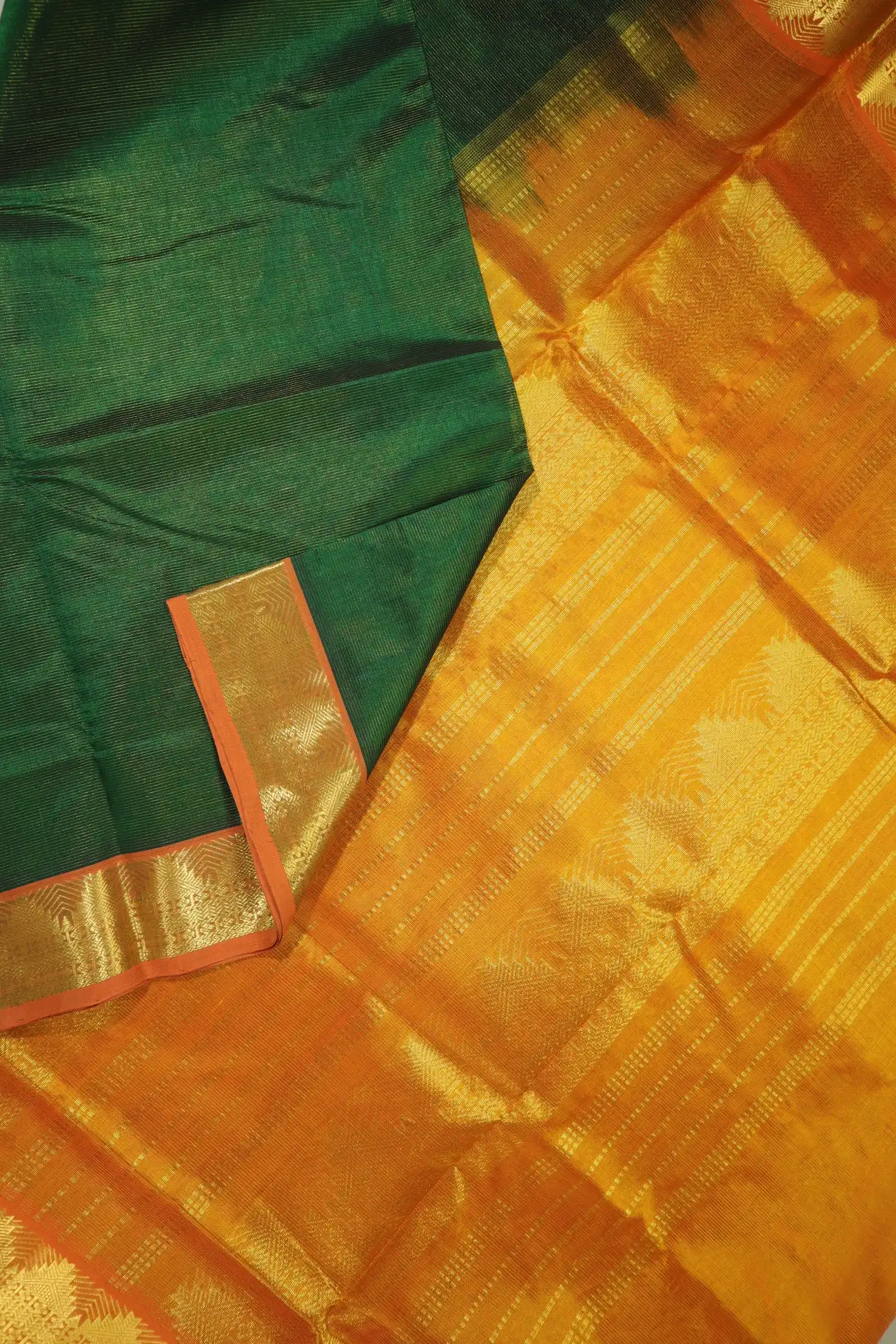 dark-green-vaira-oosi-diamond-needle-silk-cotton-saree-sc002985-b