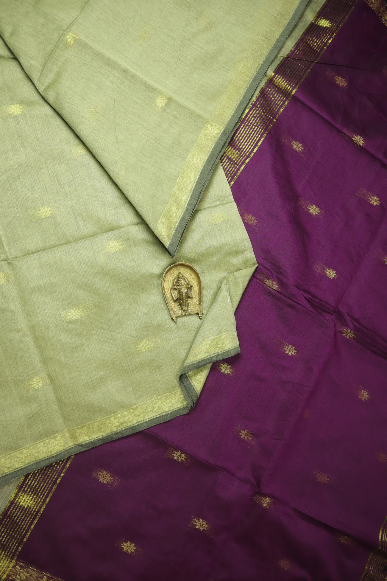 tan-flower-bengal-saree-kh001999-a