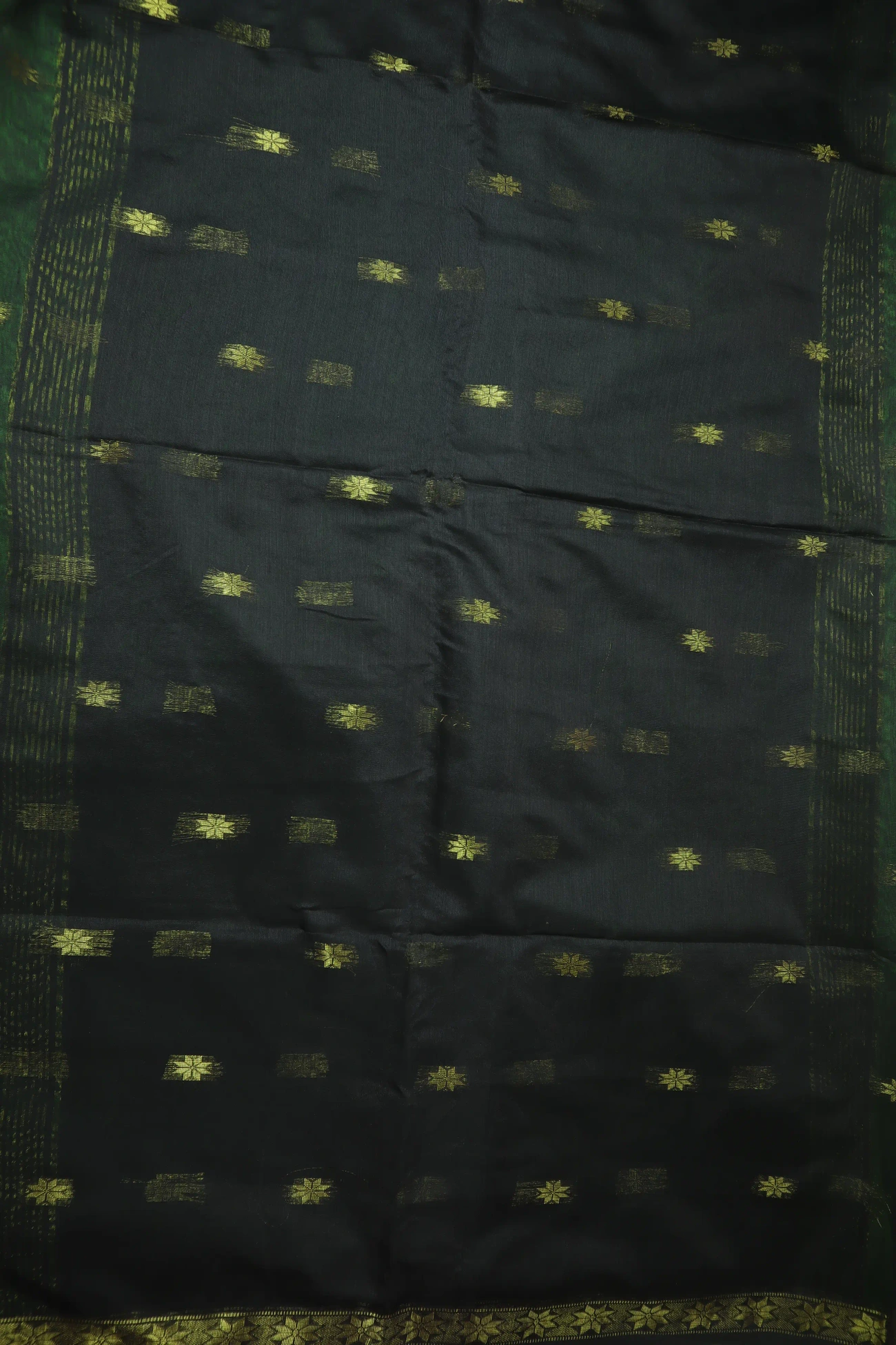 green-flower-bengal-saree-kh001998-d