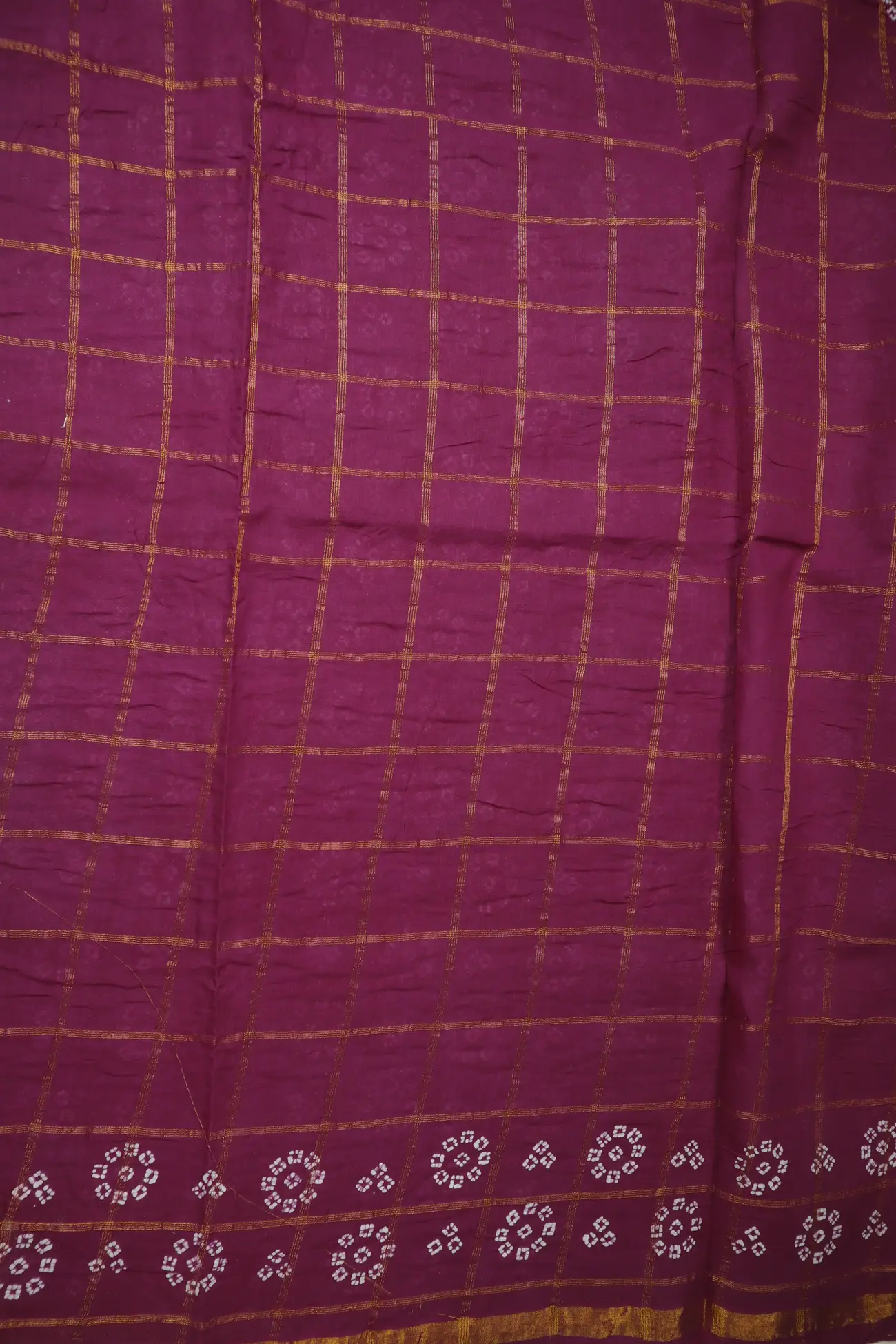 white-flower-checked-madurai-sungudi-saree-ss006263-c