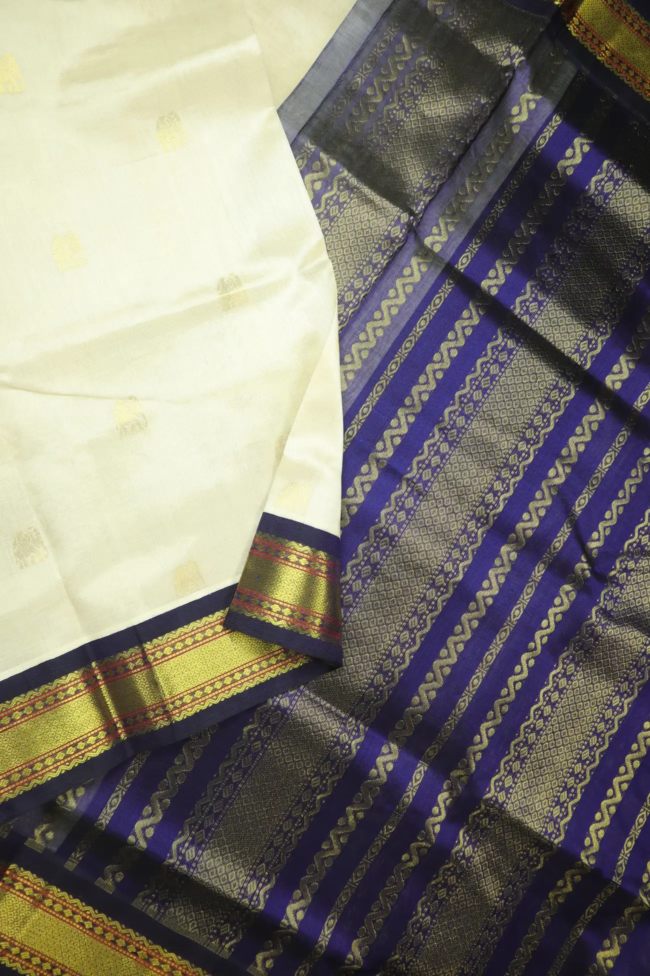 off-white-elephant-silk-cotton-saree-sc002998-b