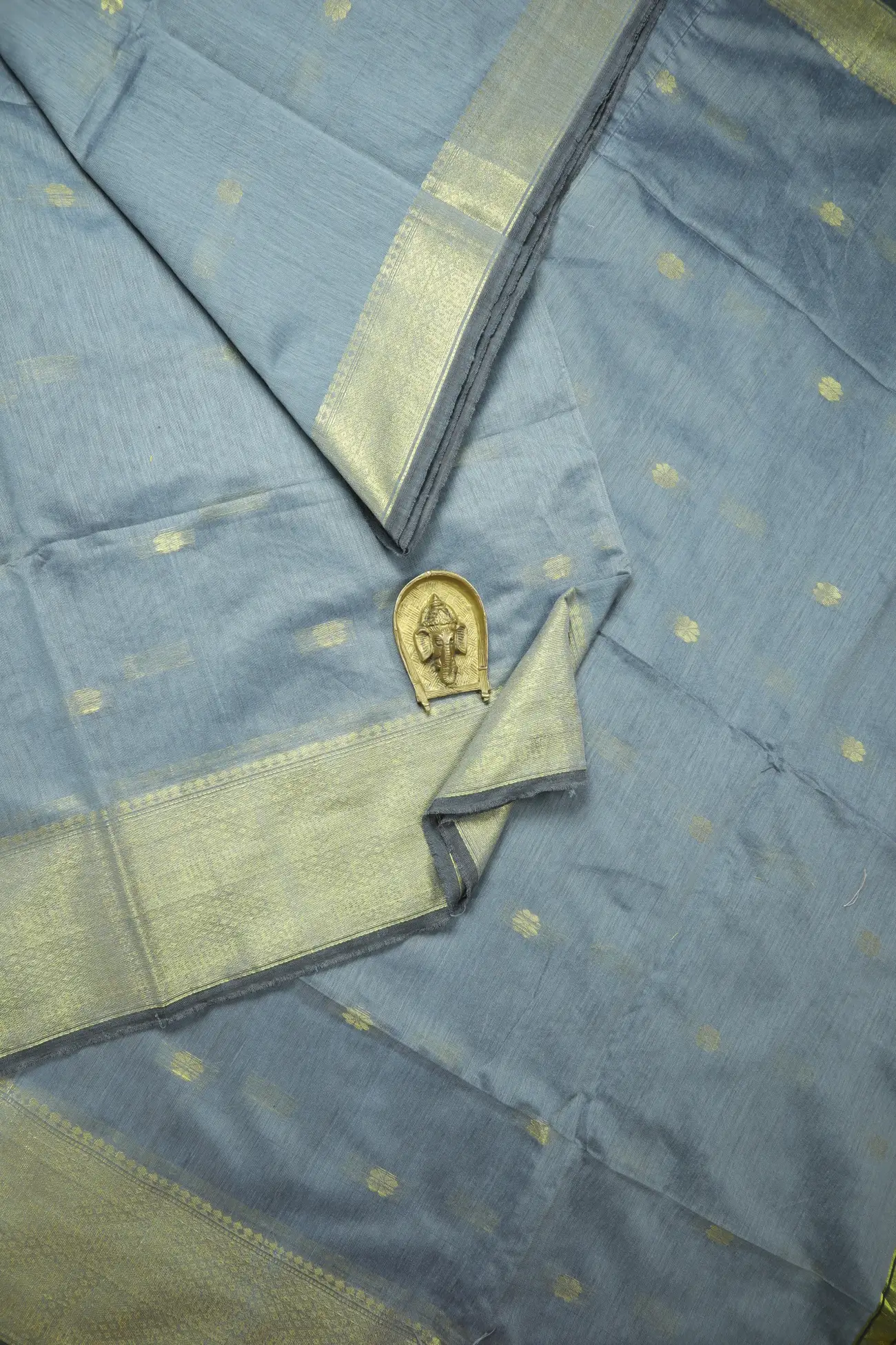 gray-flower-bengal-saree-kh002004-a