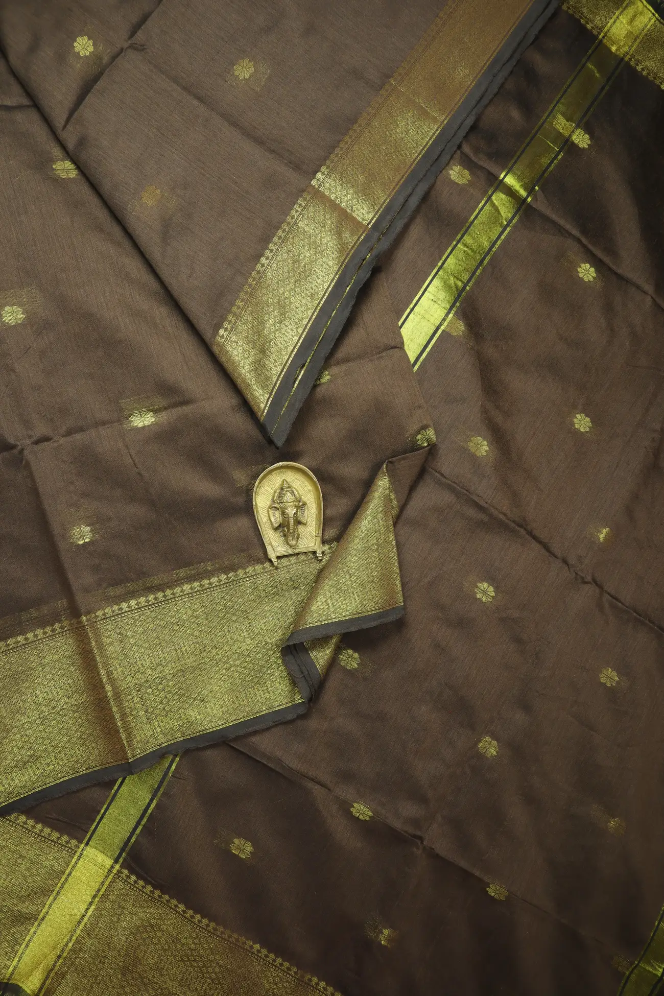 brown-flower-bengal-saree-kh002002-a