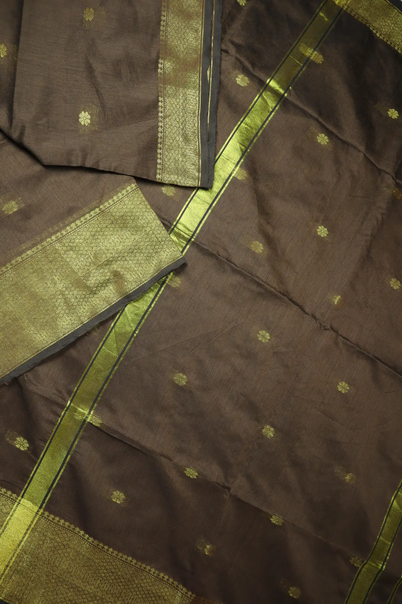 brown-flower-bengal-saree-kh002002-b