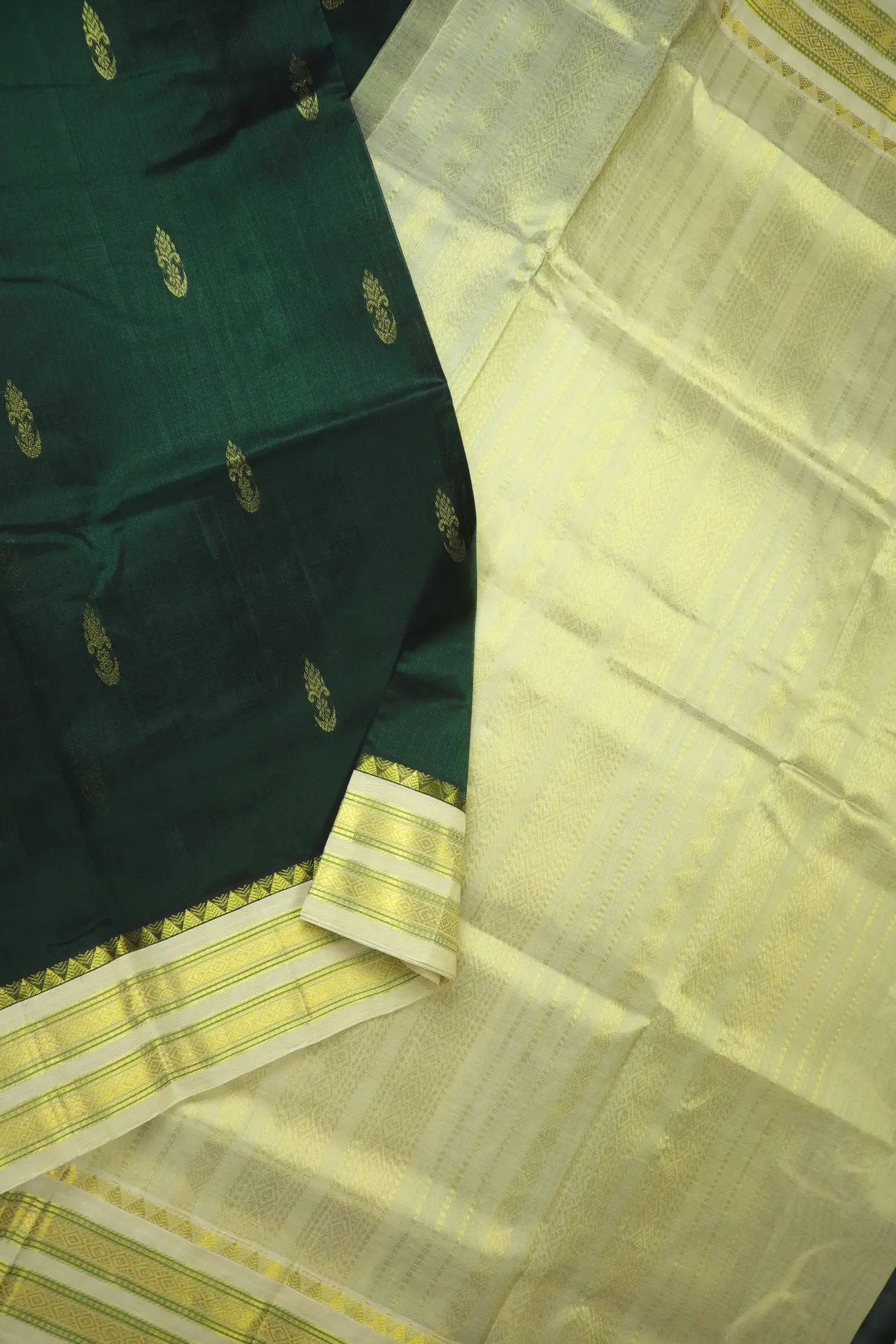 dark-green-temple-silk-cotton-saree-sc002997-b