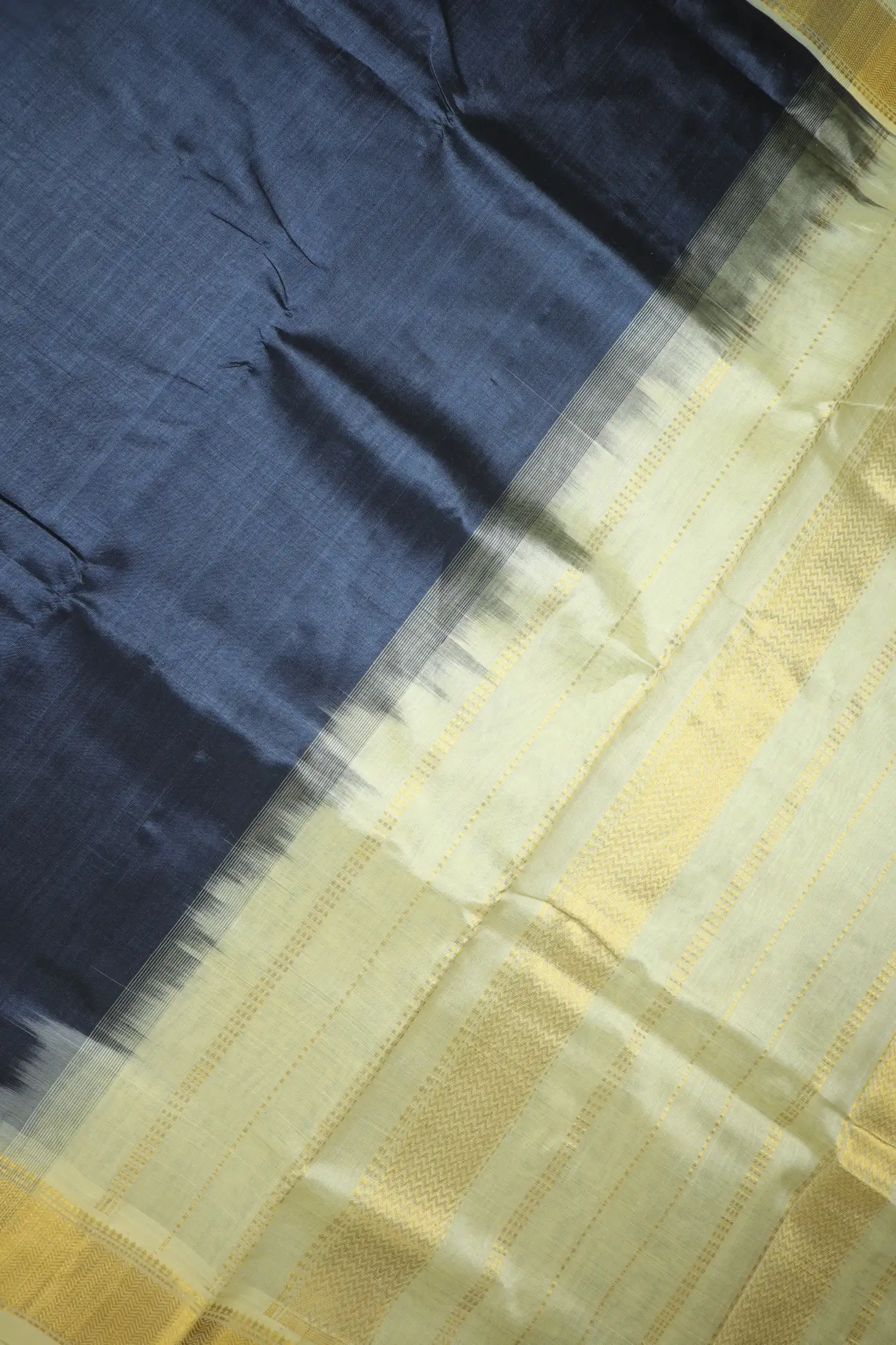 gray-bavanji-border-silk-cotton-saree-sc002987-c