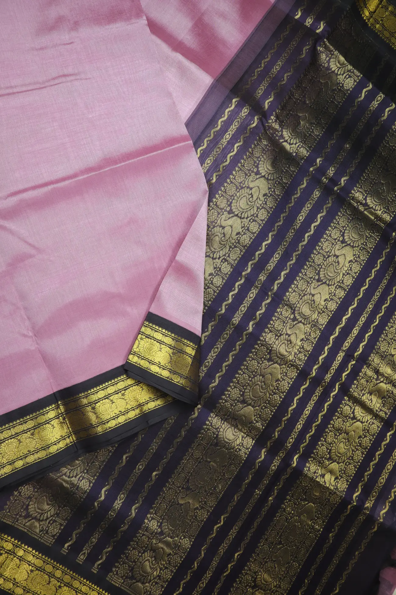 plum-peacock-silk-cotton-saree-sc002995-b