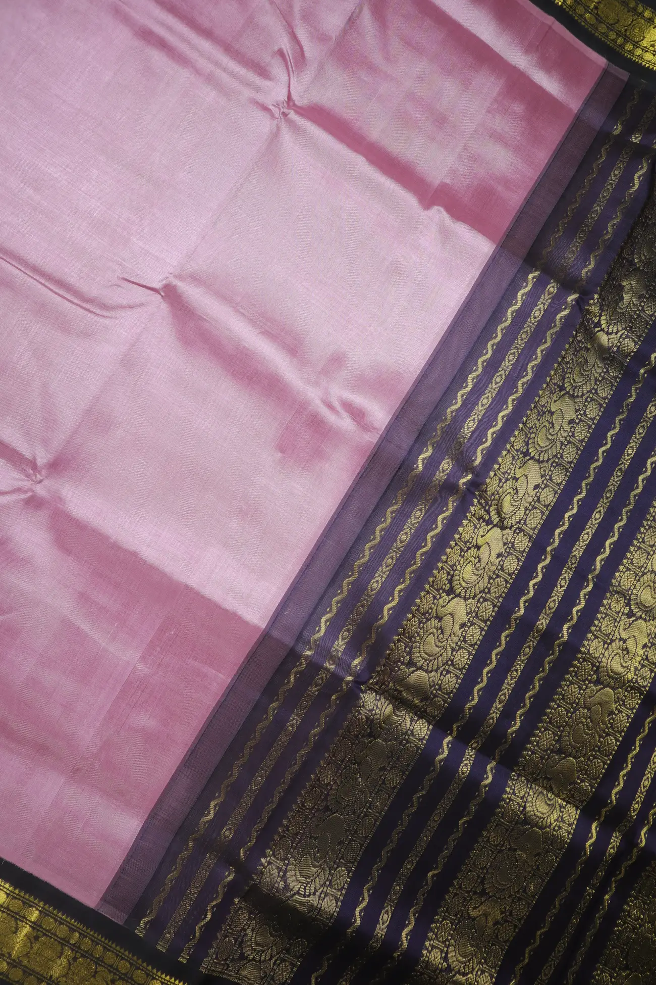 plum-peacock-silk-cotton-saree-sc002995-c
