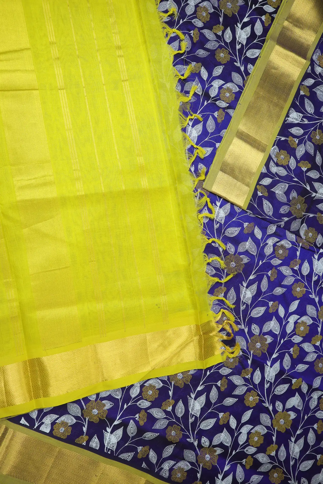 blue-bavanji-border-flower-kanchi-silk-cotton-saree-sc003025-e