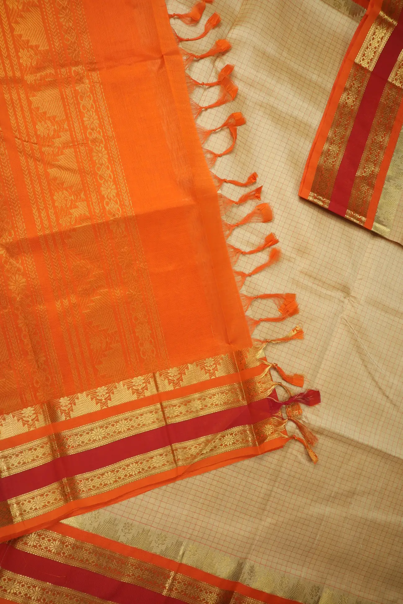 wheat-temple-silk-cotton-saree-sc003005-d