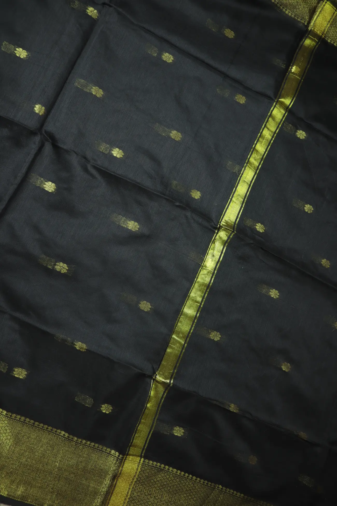 black-flower-bengal-saree-kh002000-c