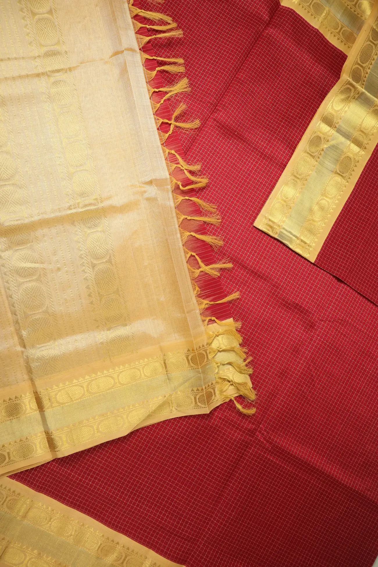 red-checked-ruthratcham-silk-cotton-saree-sc003002-d