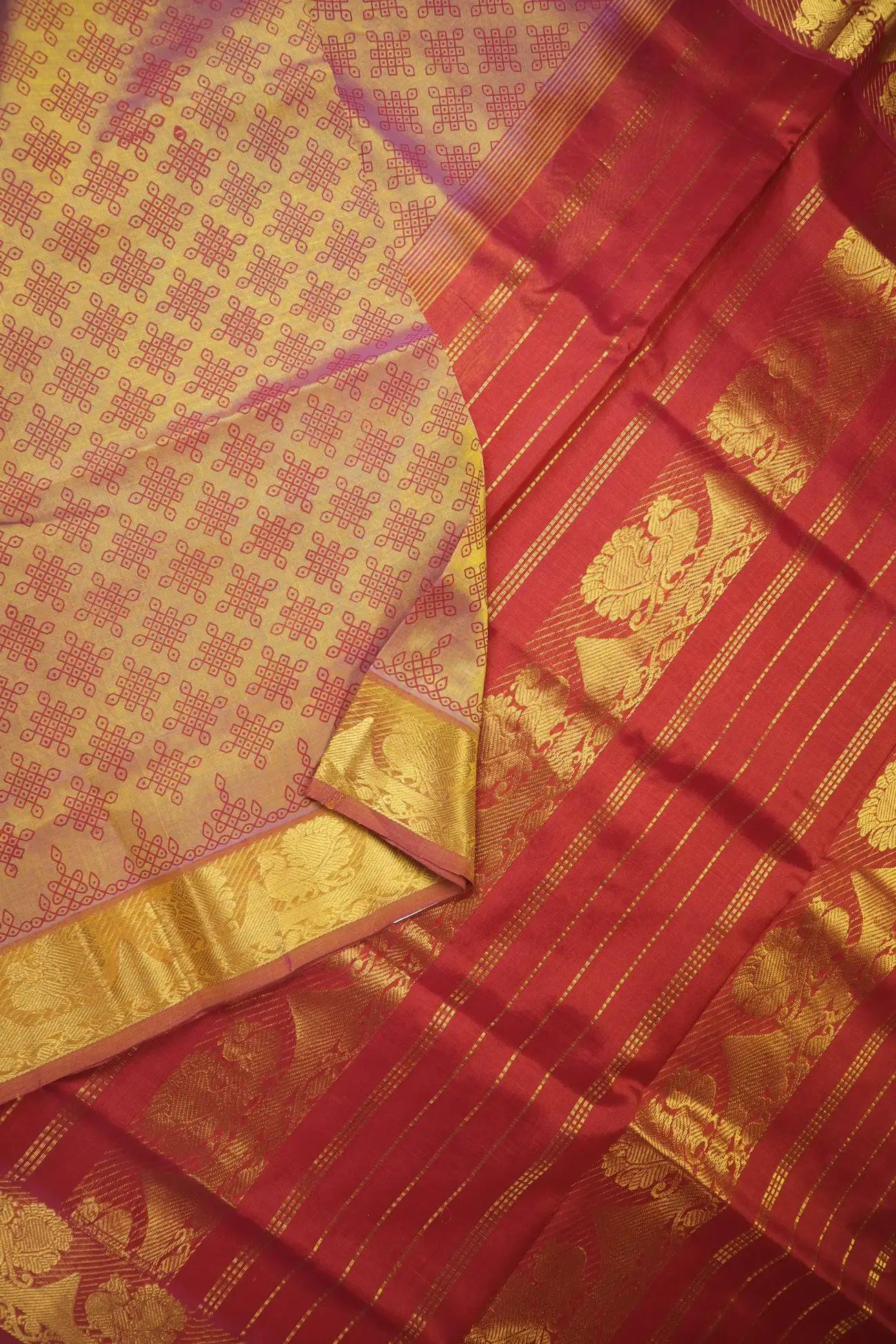 indian-red-peacock-kolam-kanchi-silk-cotton-saree-sc003028-b