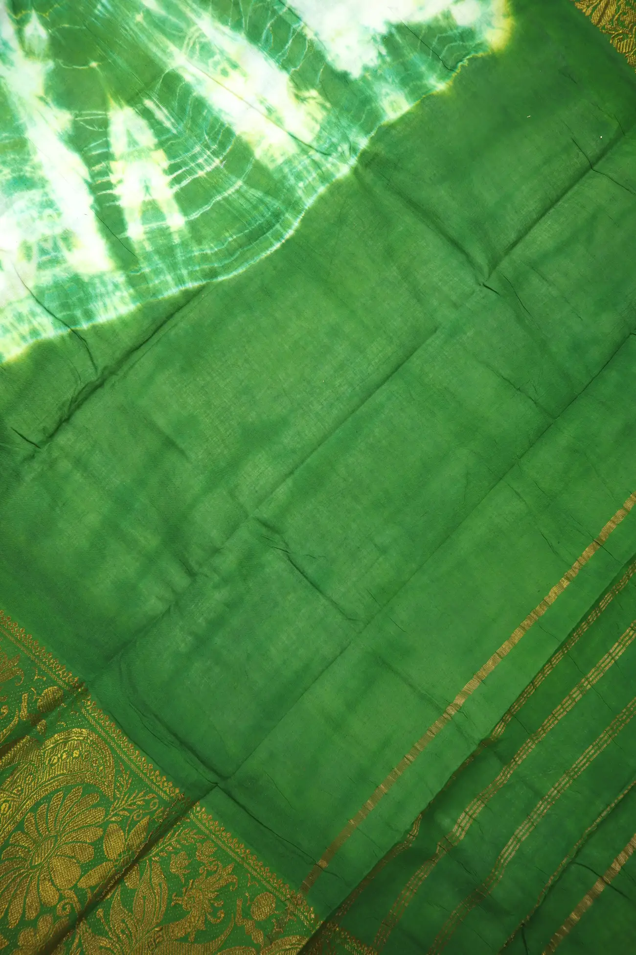off-white-batik-madurai-sungudi-saree-ss006260-b
