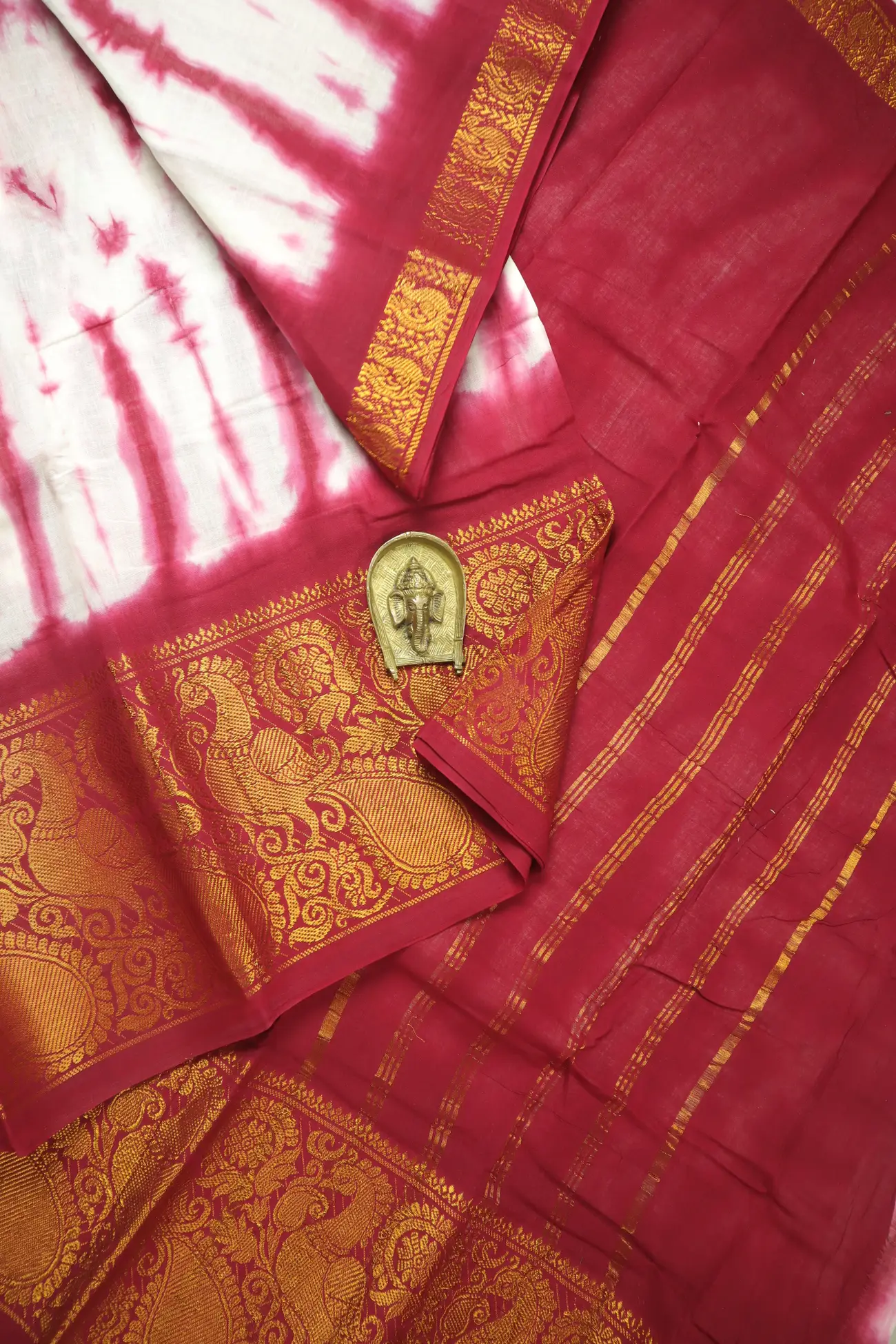maroon-batik-madurai-sungudi-saree-ss006253-a