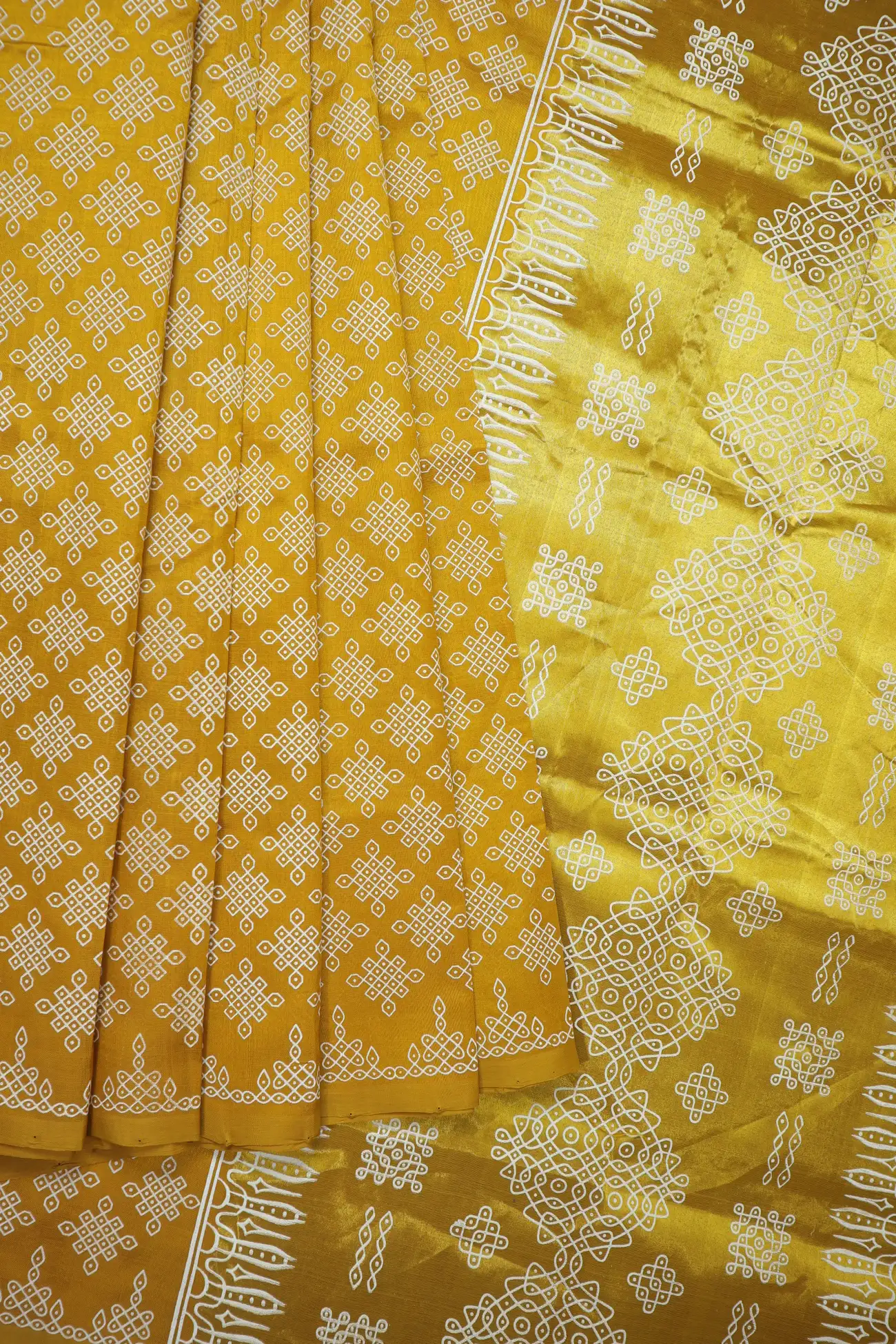 gold-kolam-kanchi-silk-cotton-saree-sc003011-a