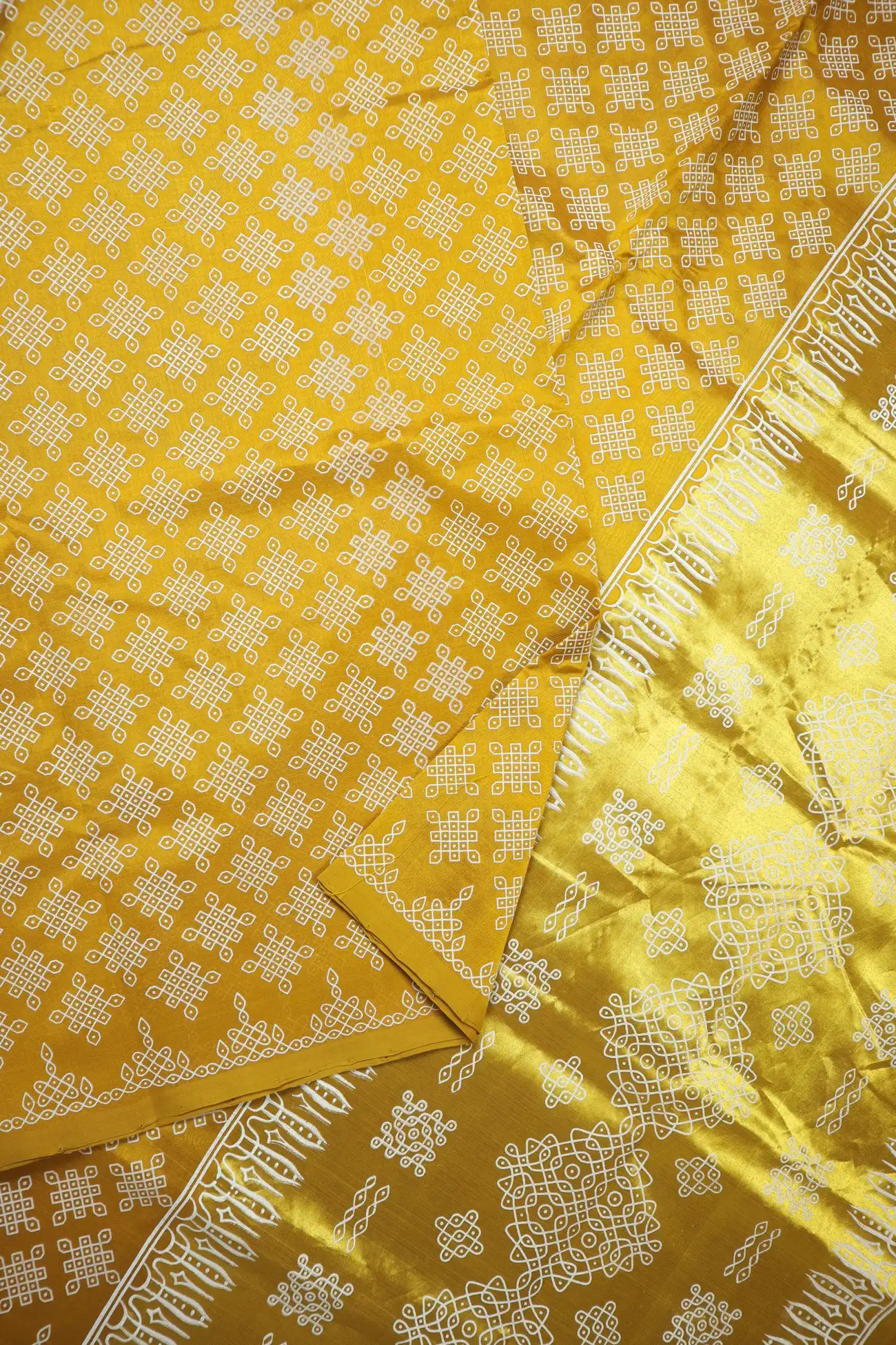 gold-kolam-kanchi-silk-cotton-saree-sc003011-b