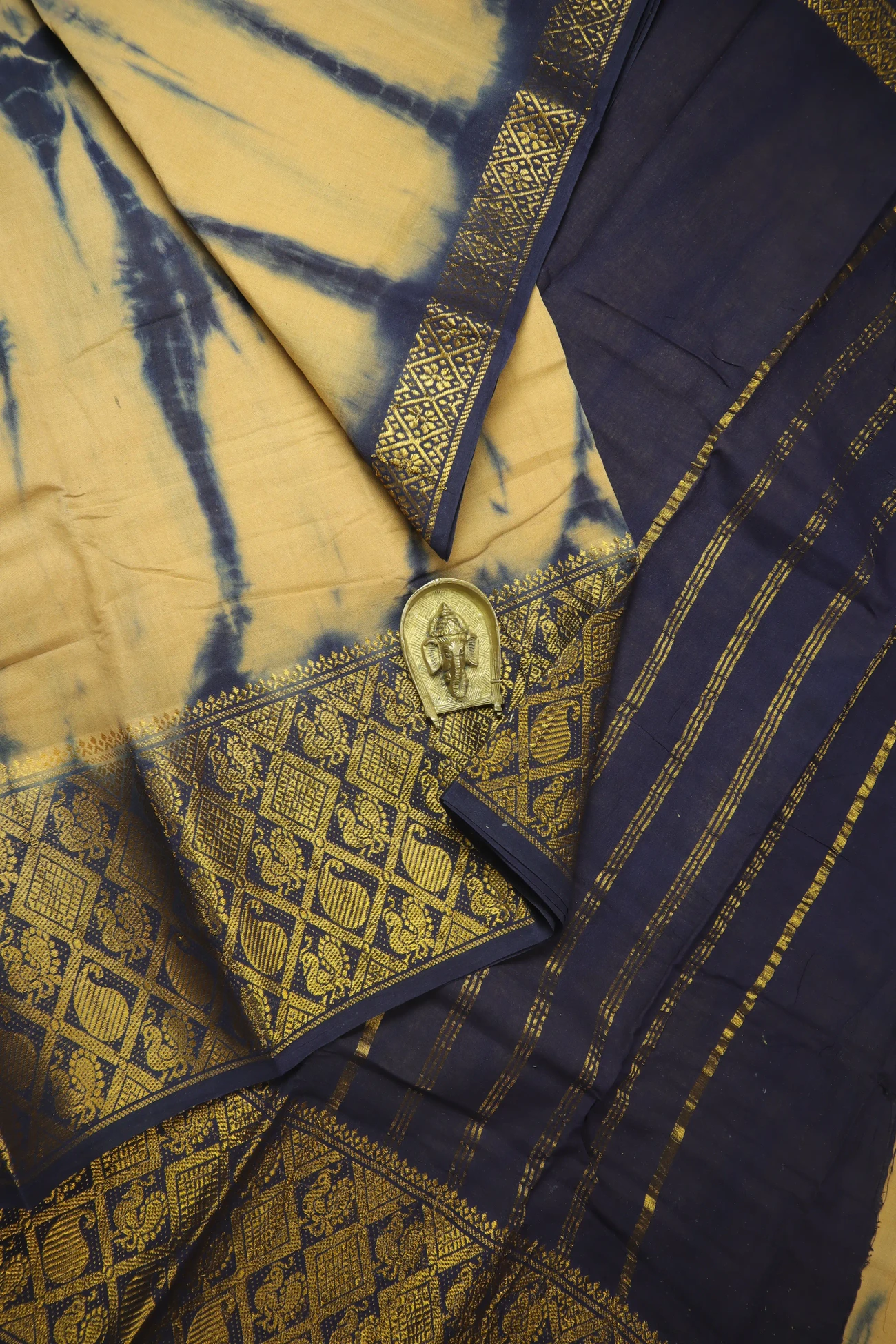 peru-batik-madurai-sungudi-saree-ss006246-a