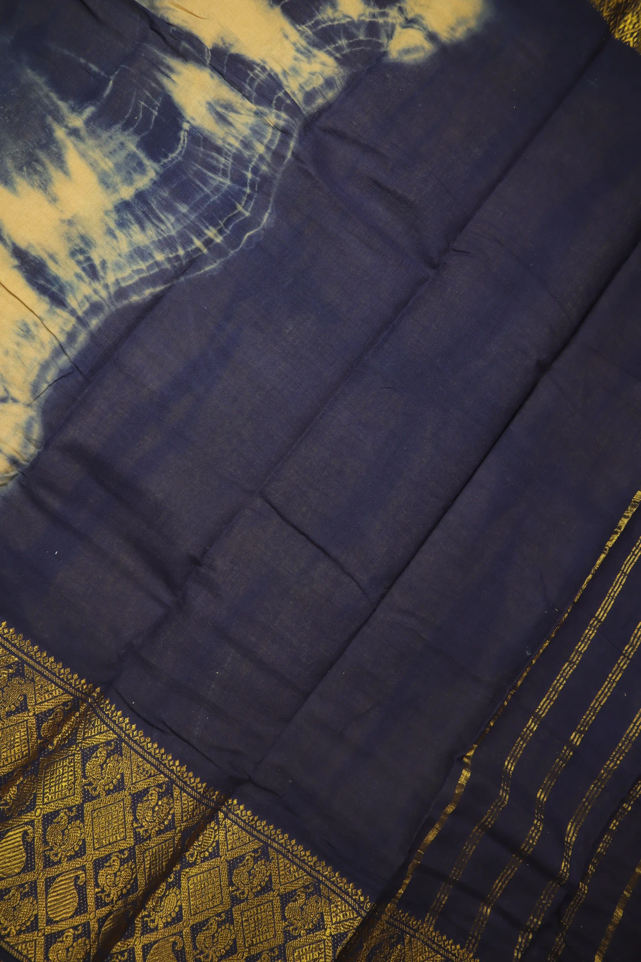 peru-batik-madurai-sungudi-saree-ss006246-b